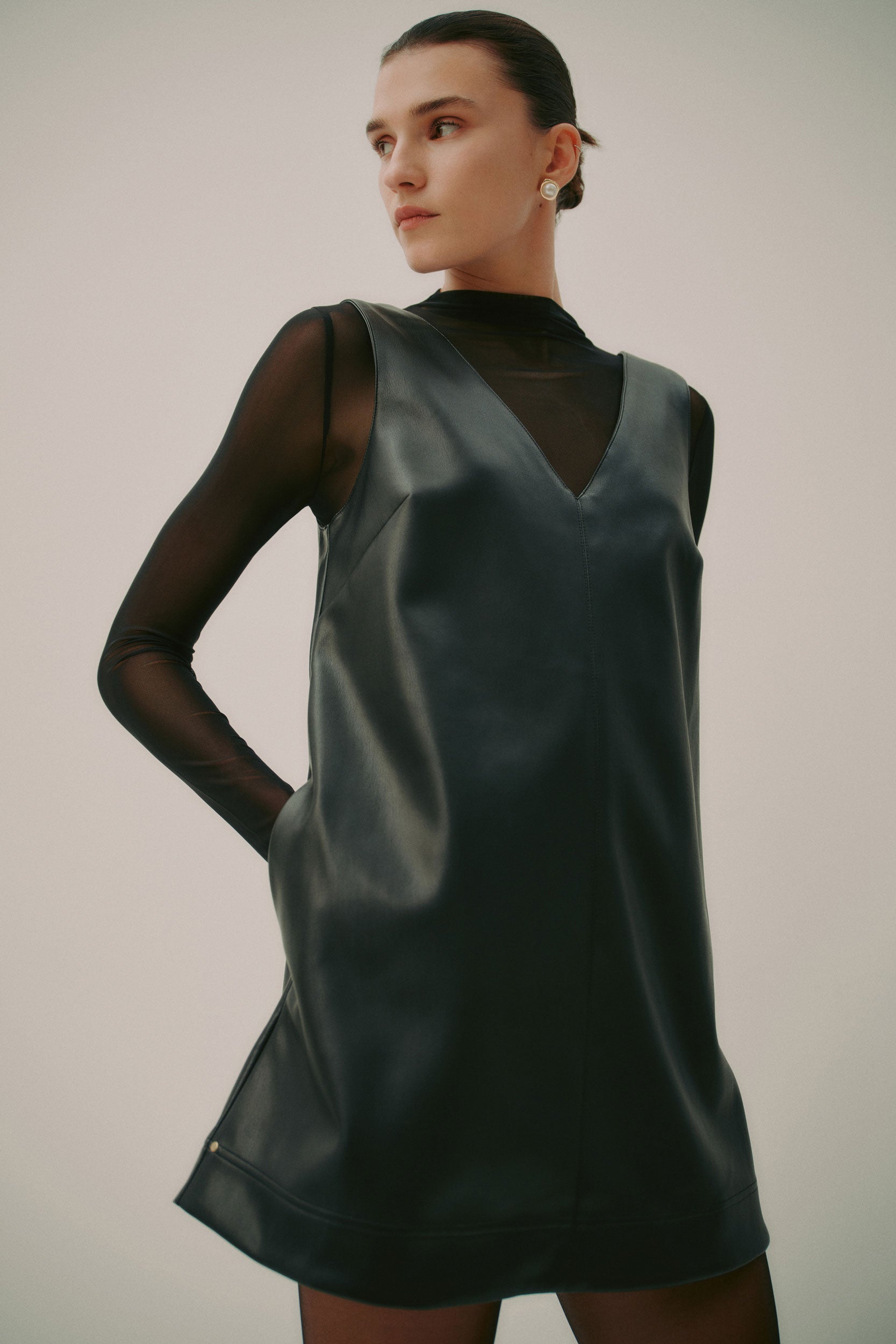 Raven Mini Dress-BLACK / 4 Raven Mini Dress-BLACK / 4