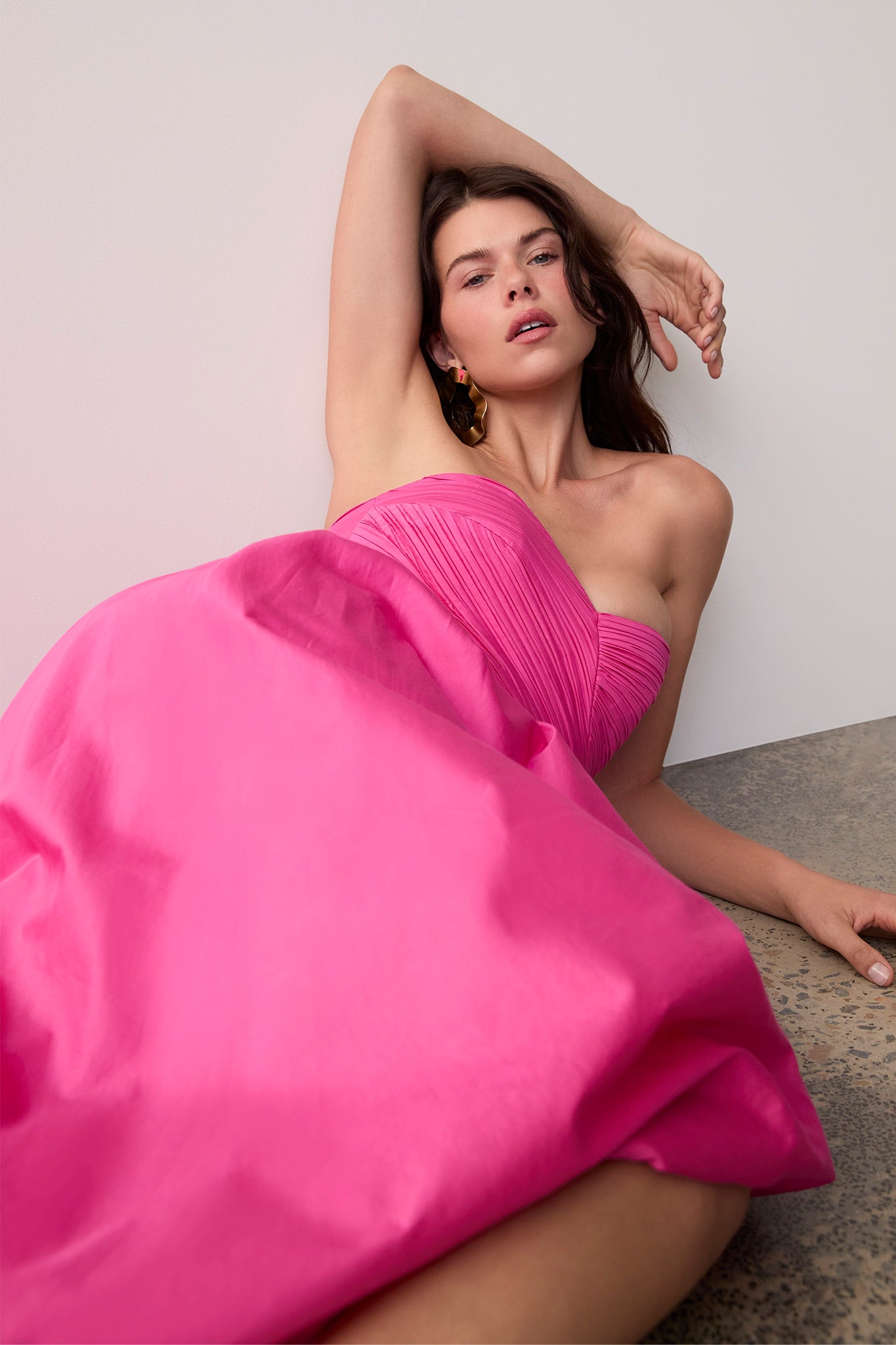 hot pink aje dress Hot pink moment in this dreamy Aje dress for