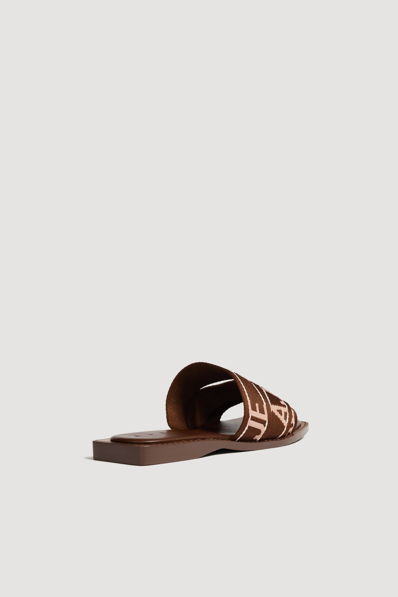 24CO7214_CHOC_3_1759286961