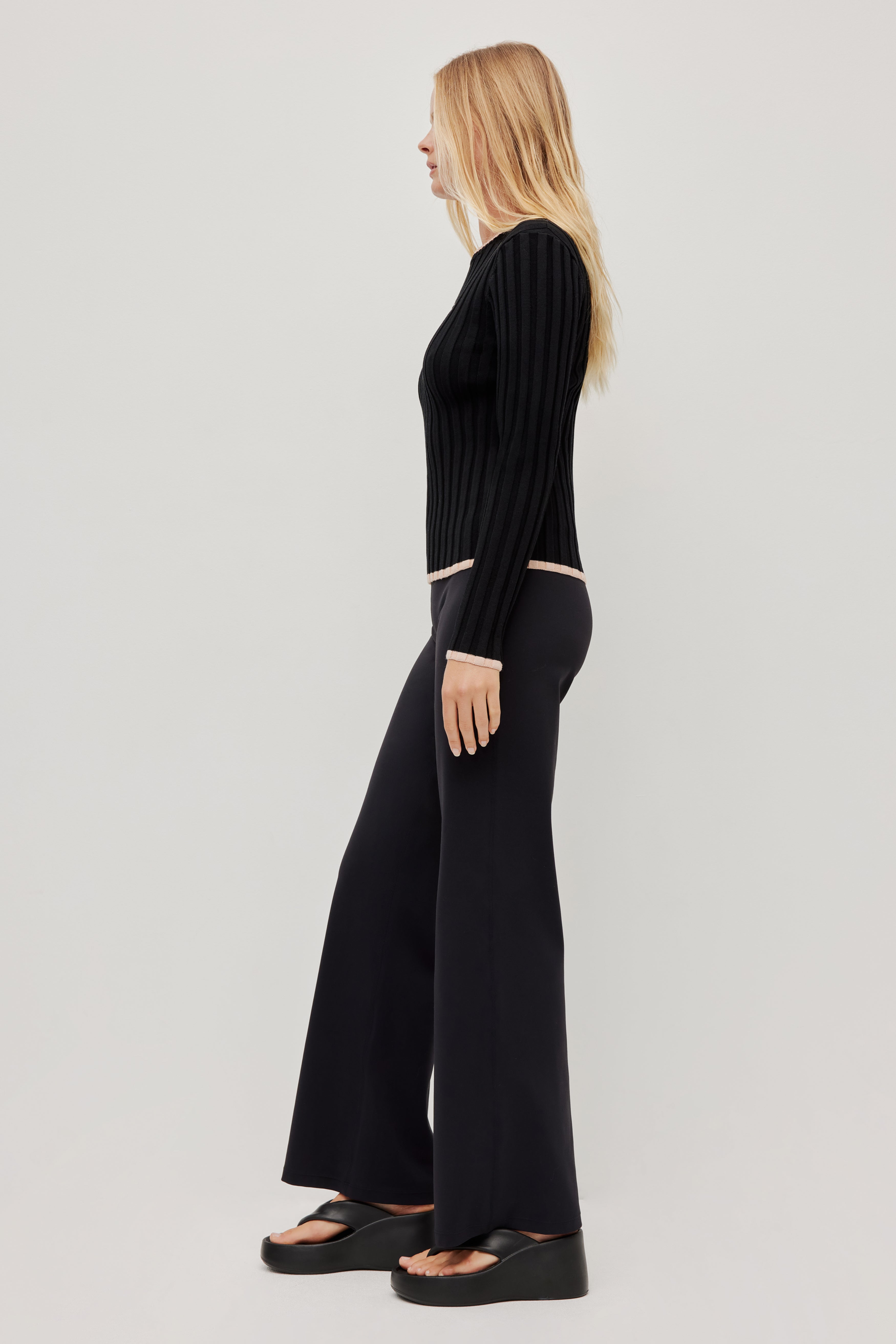 251AA1044_BLACK-NOUGAT_5_1774404387