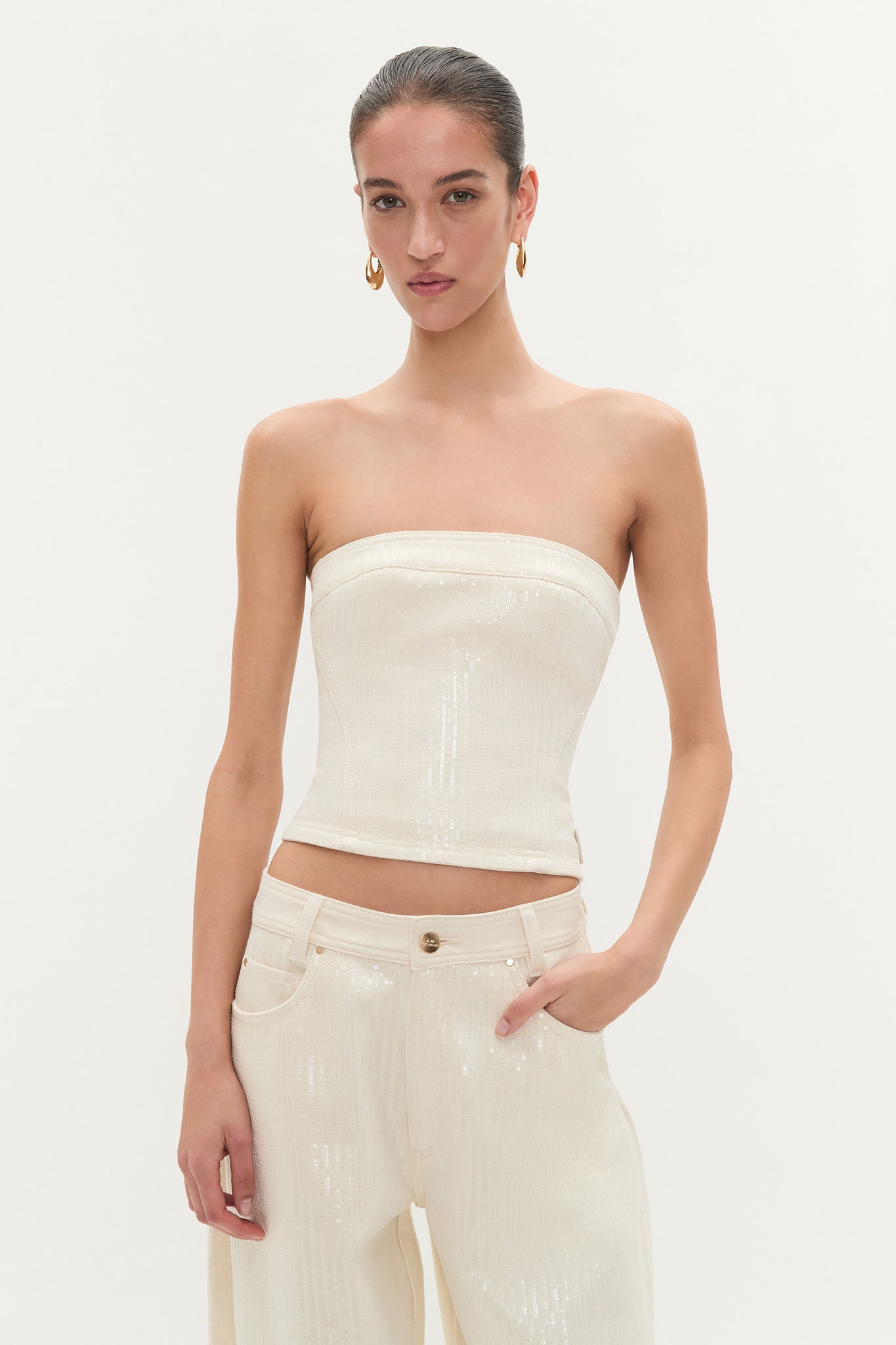 254AS1014_DAYLIGHT_1_1751326192