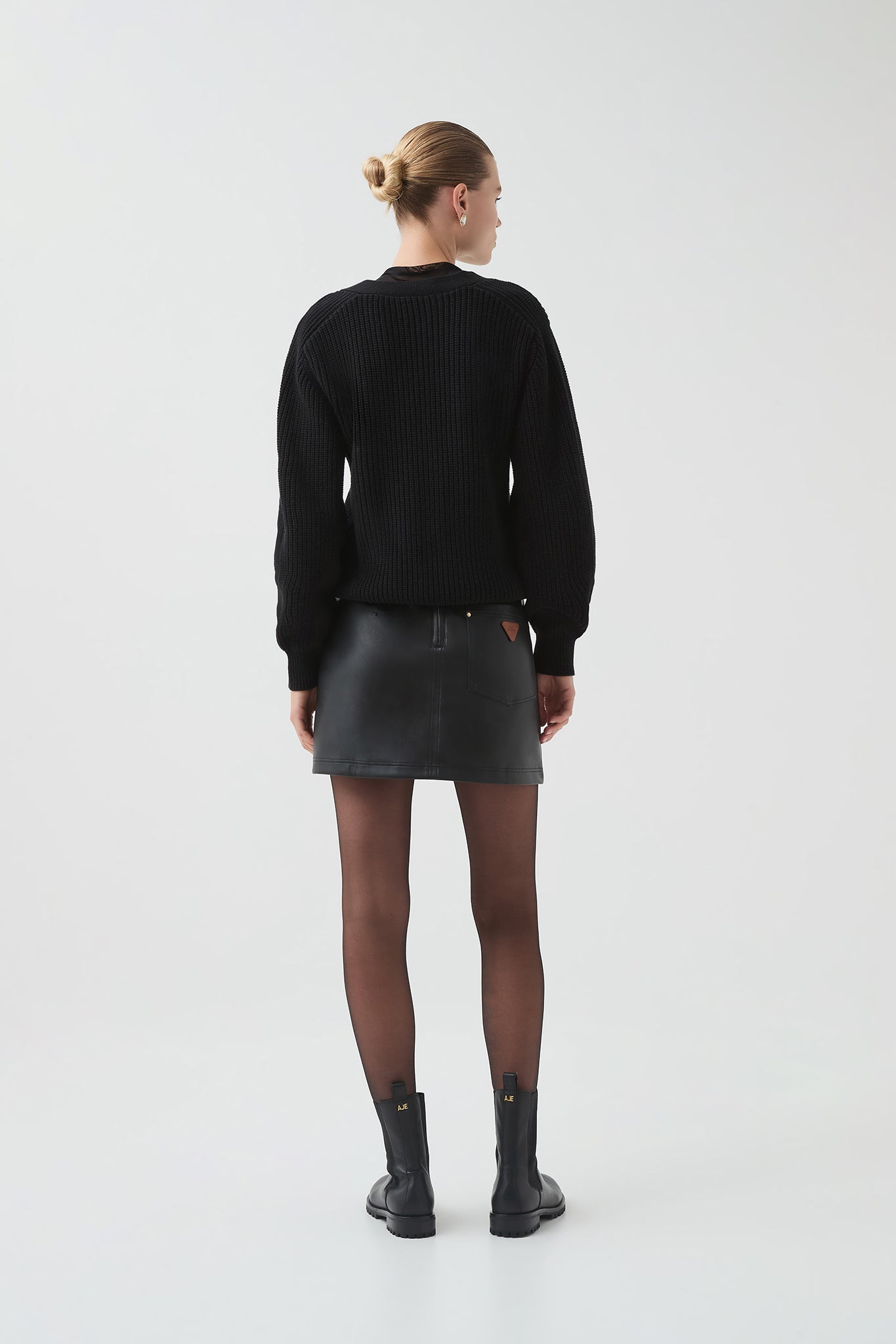 254AS2015_BLK_6_1747715872