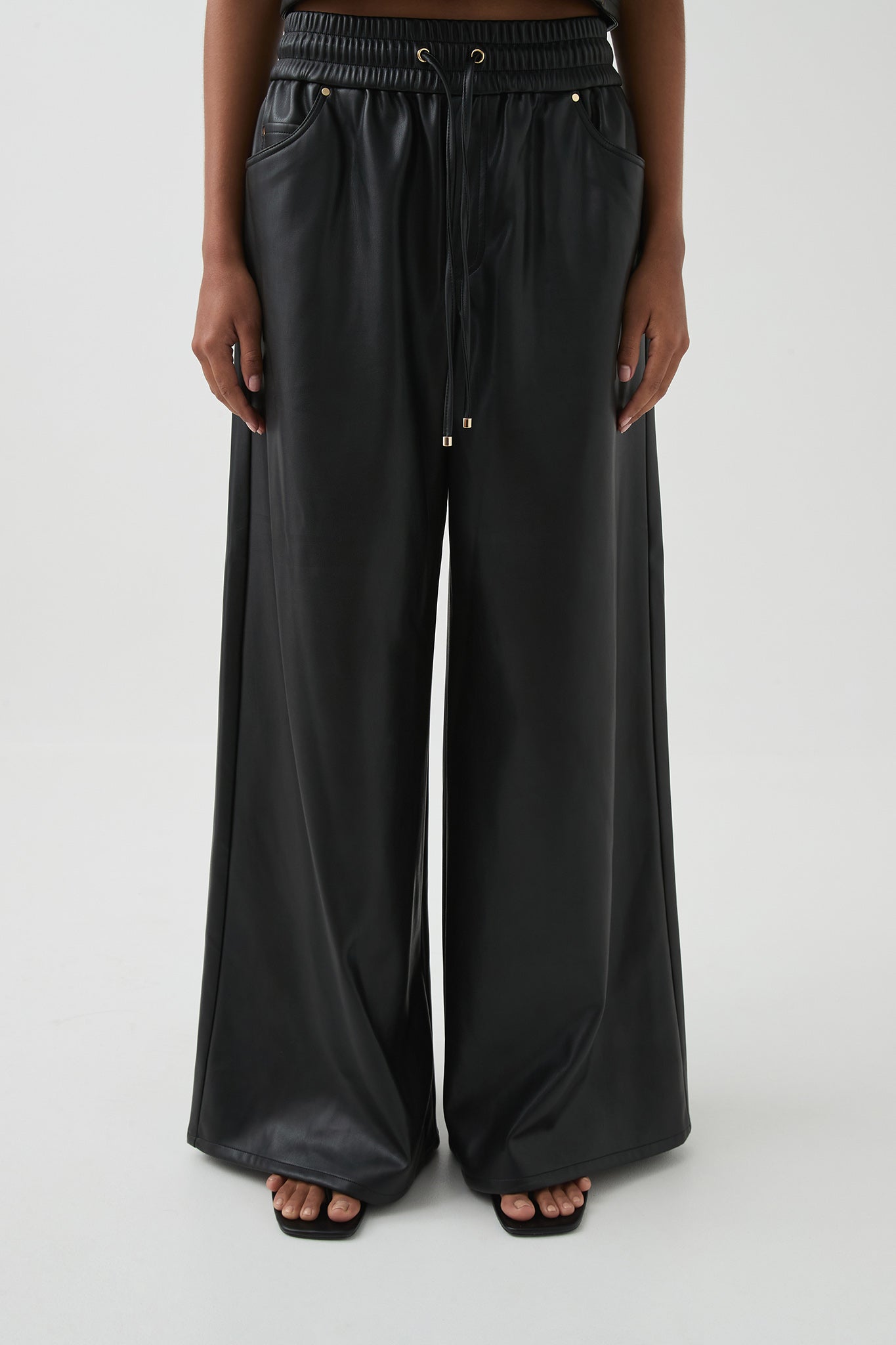 254AS3007_BLK_4_1745373683