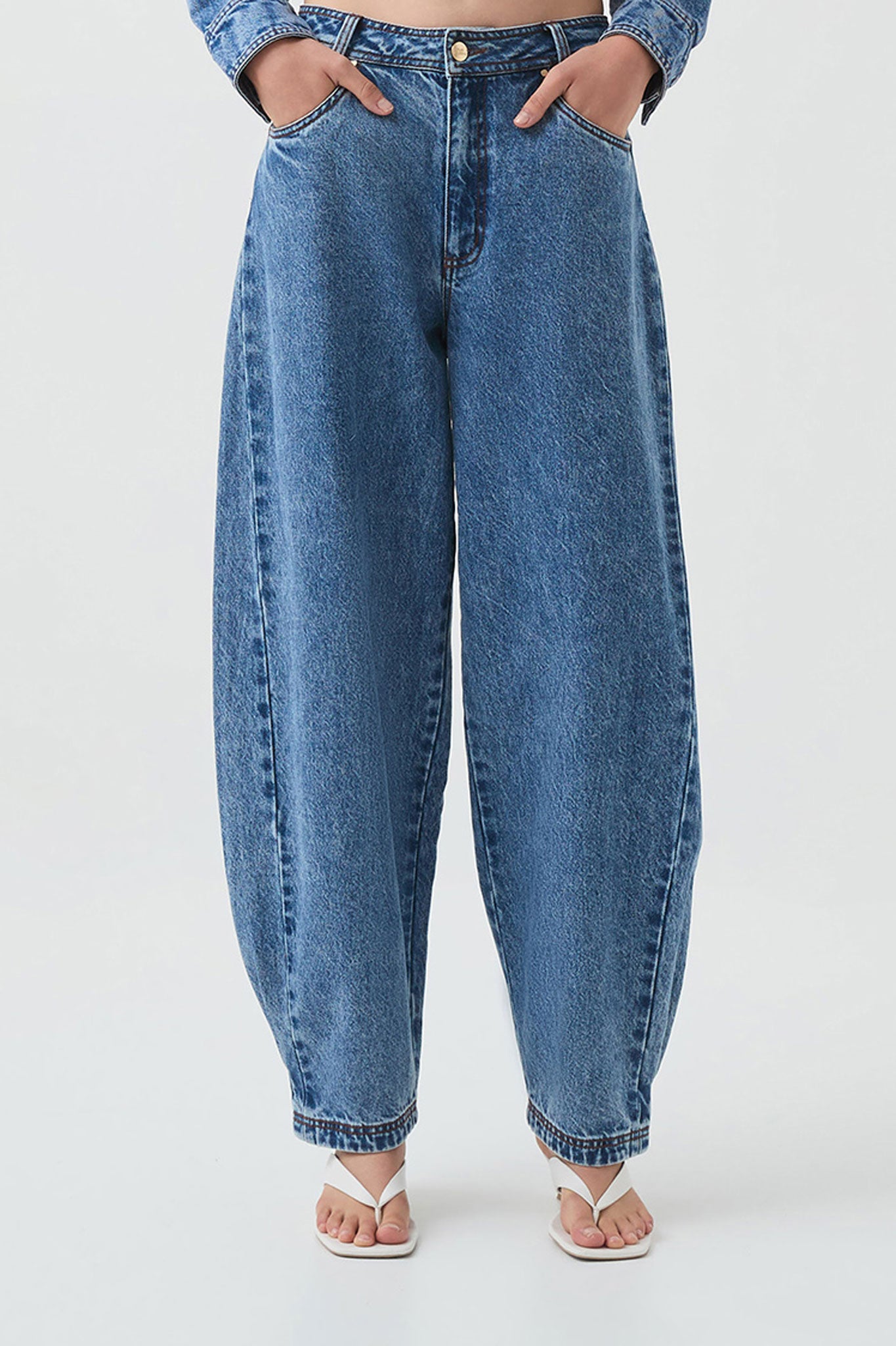 Blues Denim Barrel Jeans