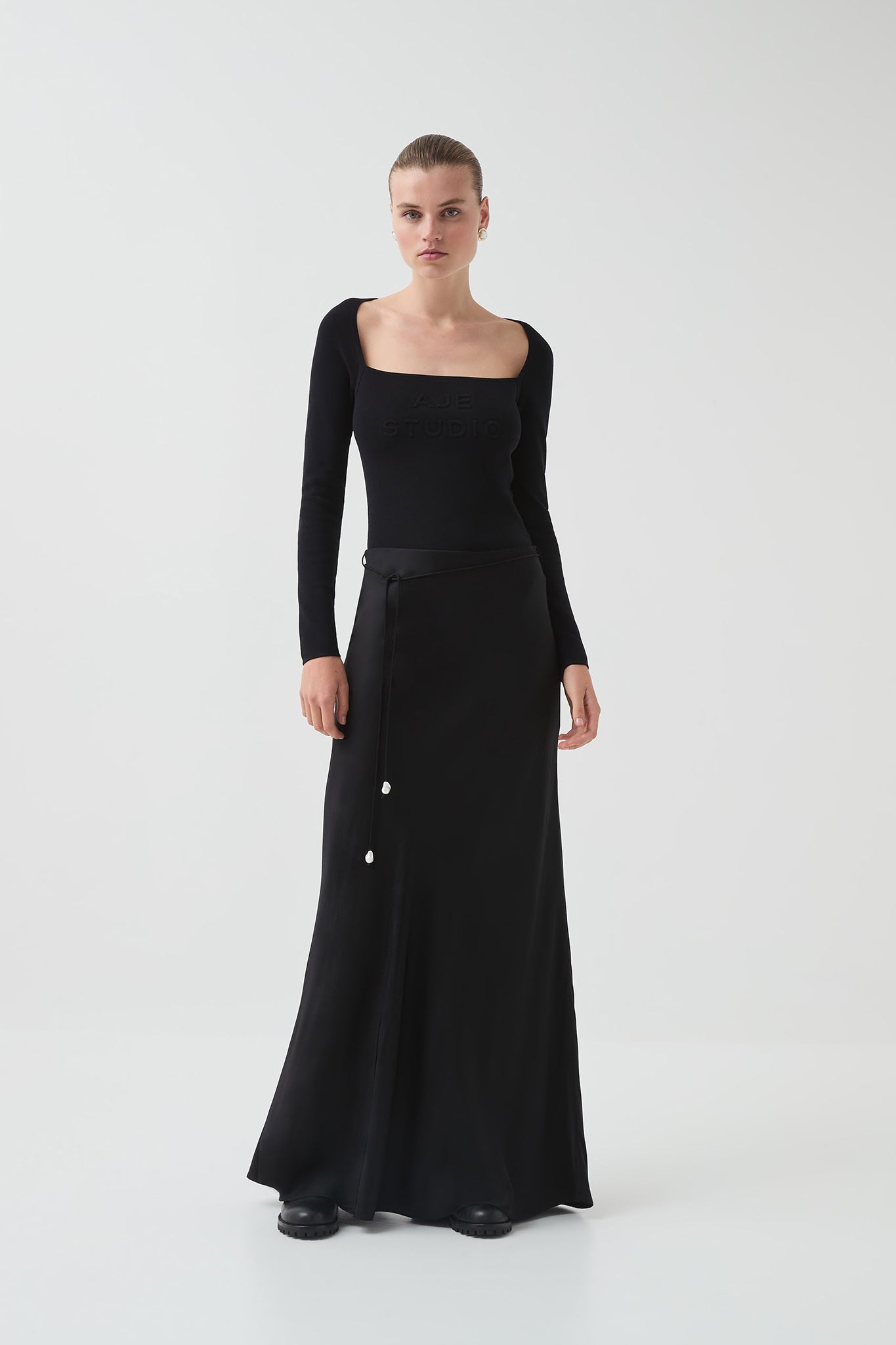 254AS4012_BLK_1_1746752878