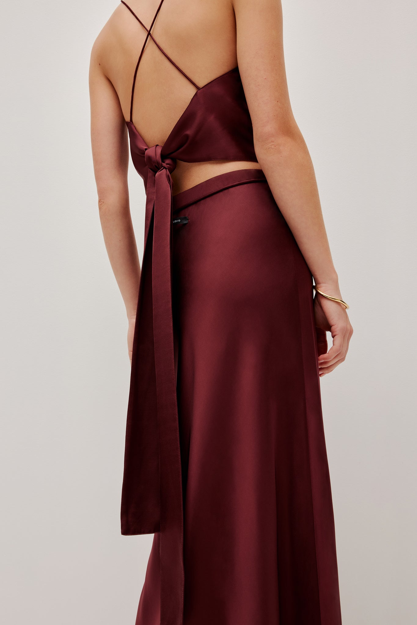 254AS4012_GARNET_4_1768795341