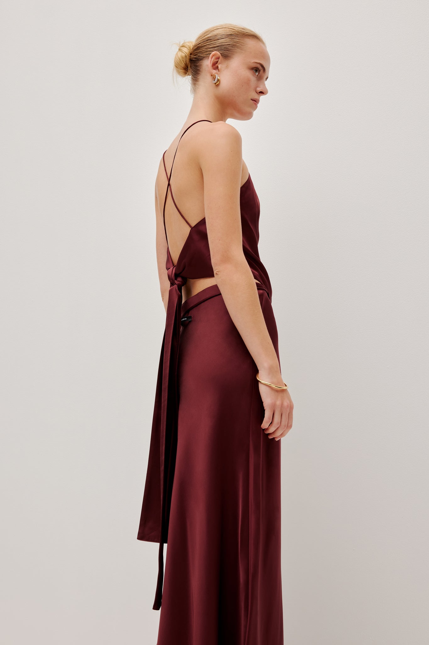 254AS4012_GARNET_6_1768795339