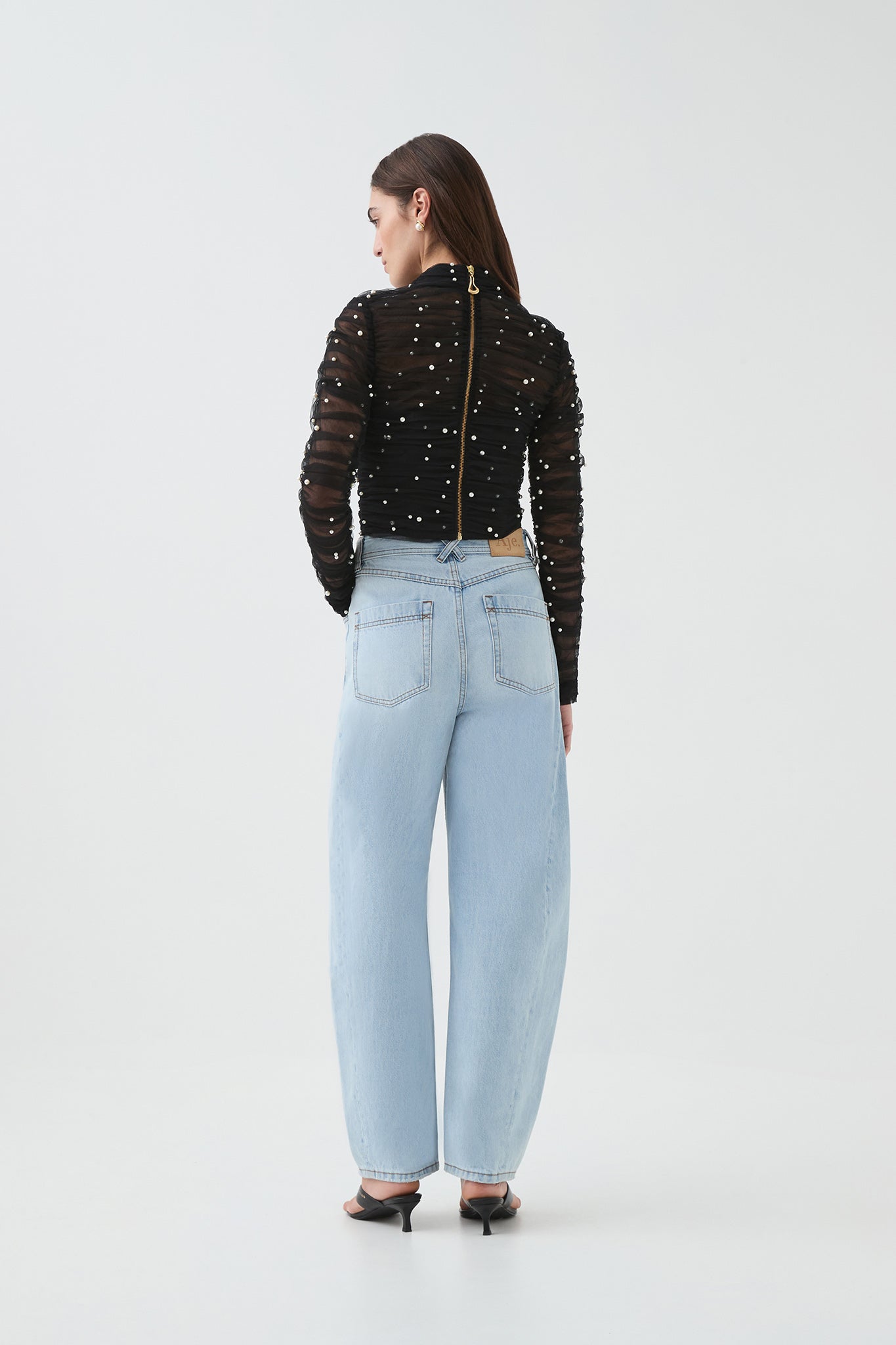 25PF1226_BLK_7_1746071795