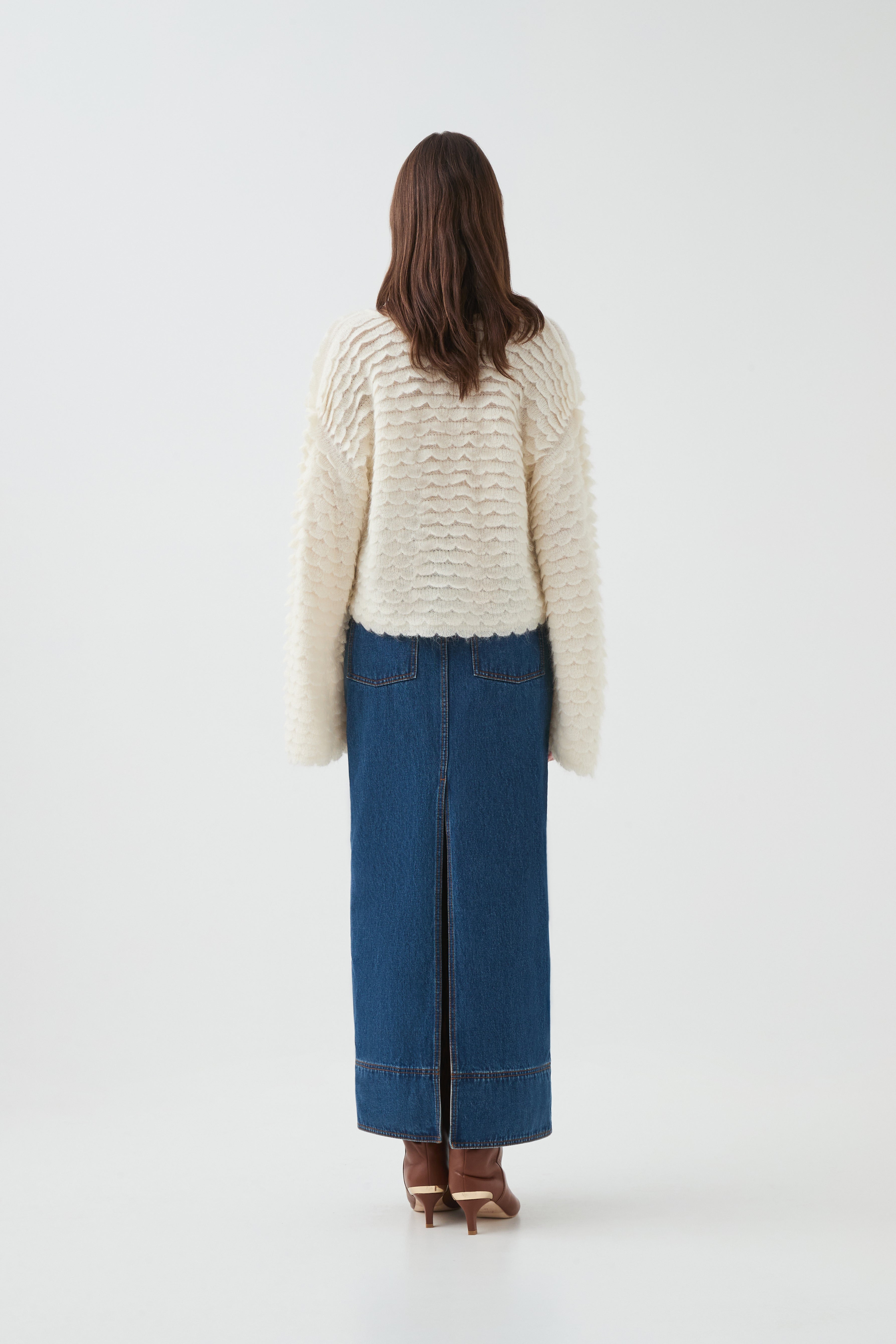 25PF1245_IVRY_6_1745461168