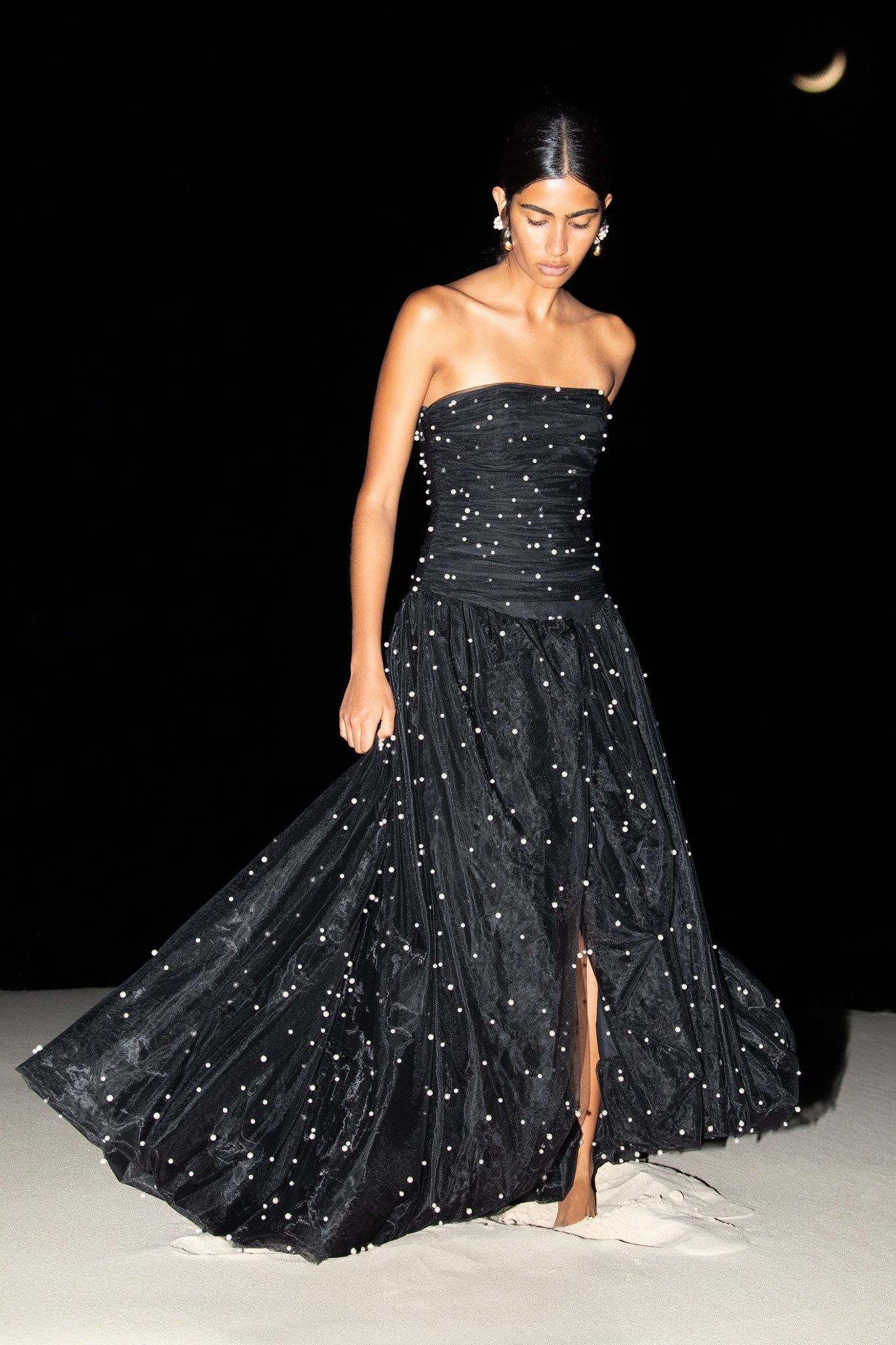 Juniper Gown-BLACK / 4 Juniper Gown-BLACK / 4