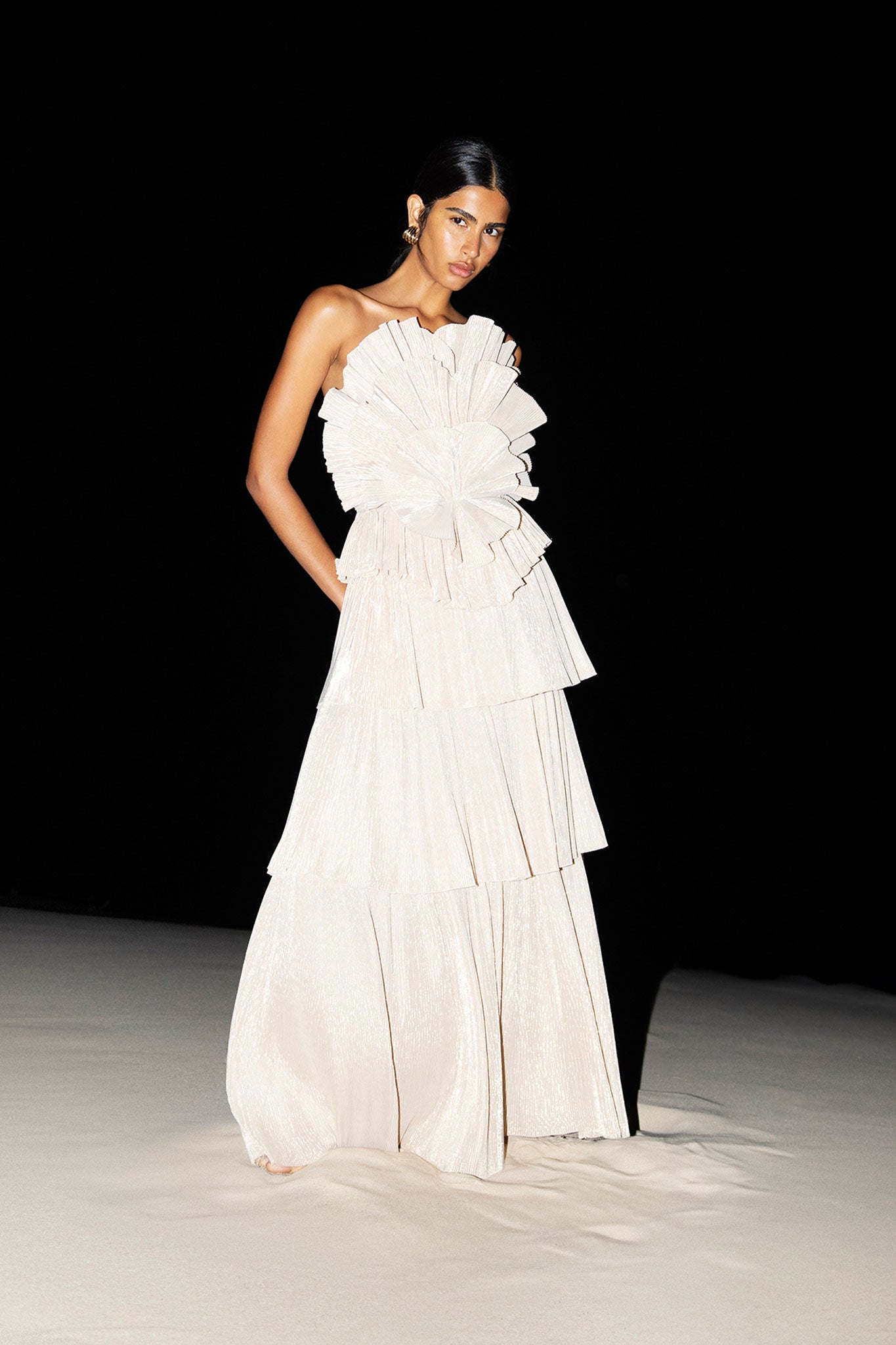 Kyra Gown-GOLD / 4 Kyra Gown-GOLD / 4