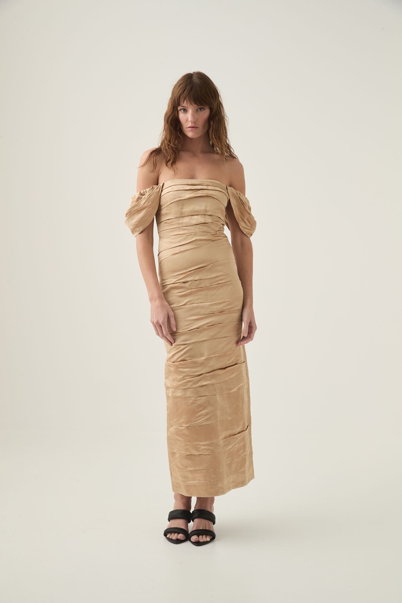 zara gold dress 2018 Zara Woman Yellow V-Neck Lace Sheath Dress