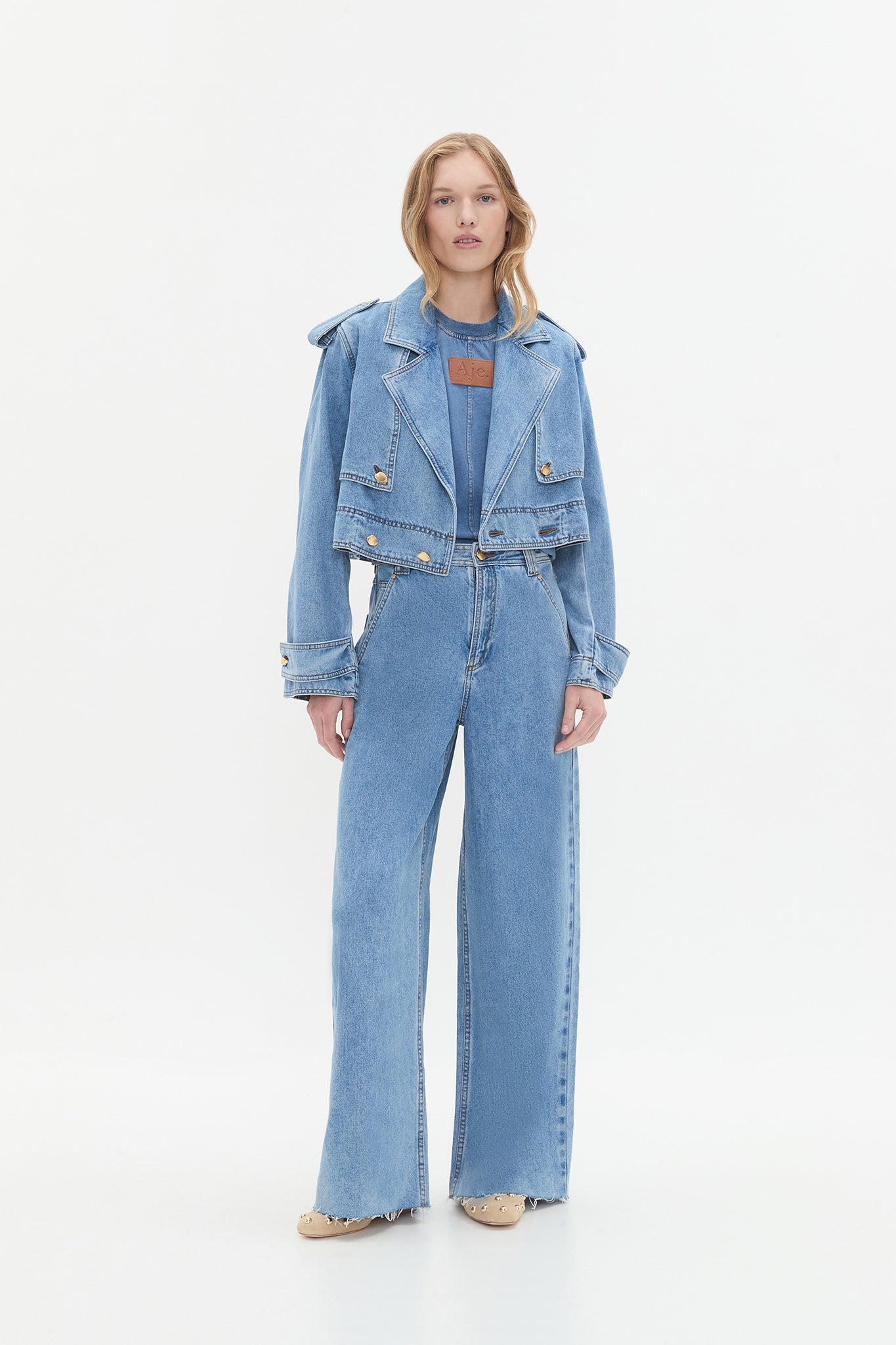 25SS1433_CSTL-WSH_7_1750739844