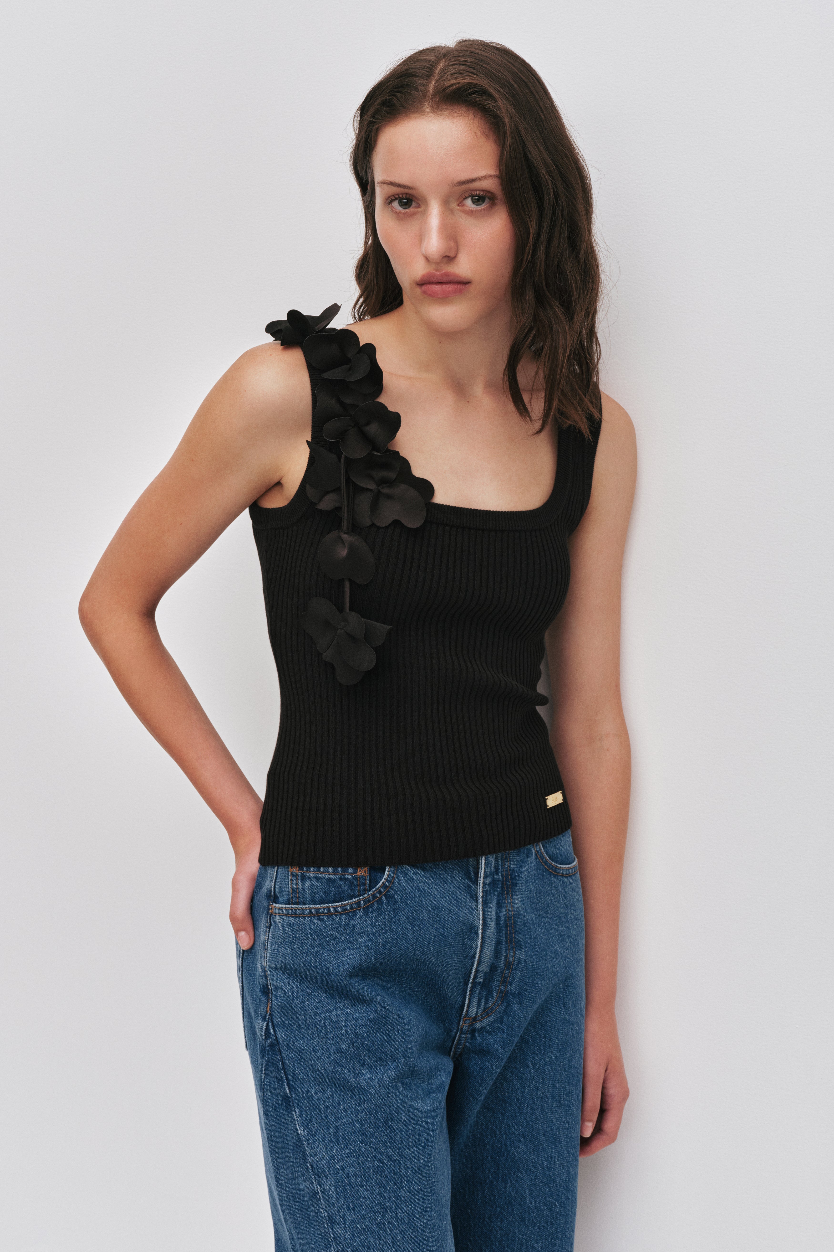 25SS1460_BLK_3_1770618176