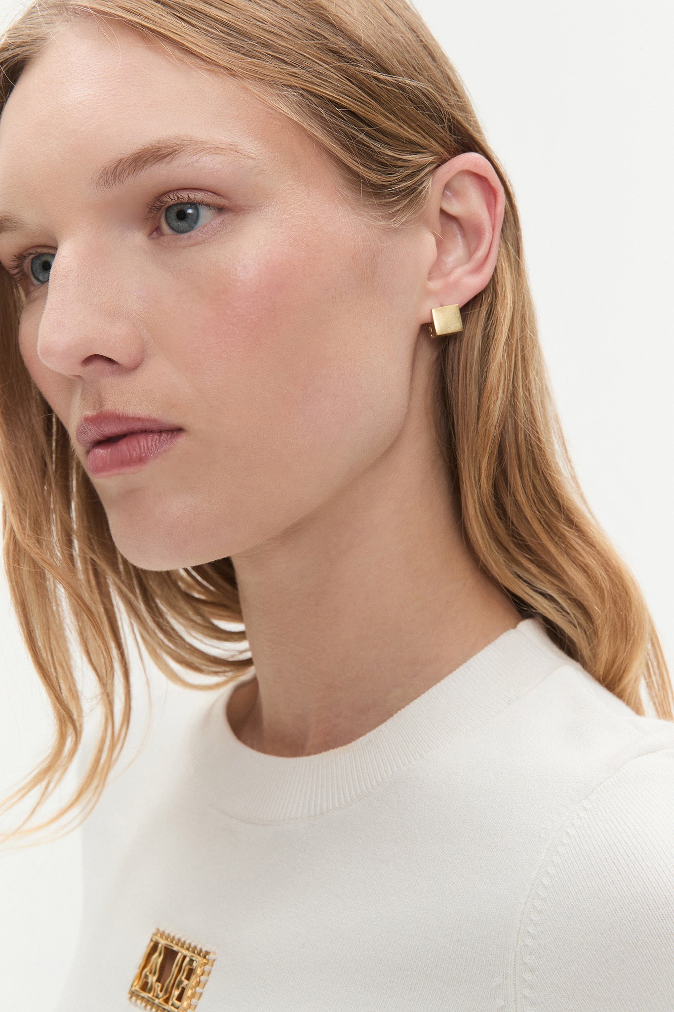 25SS9055_BSH-GLD_5_1750725797