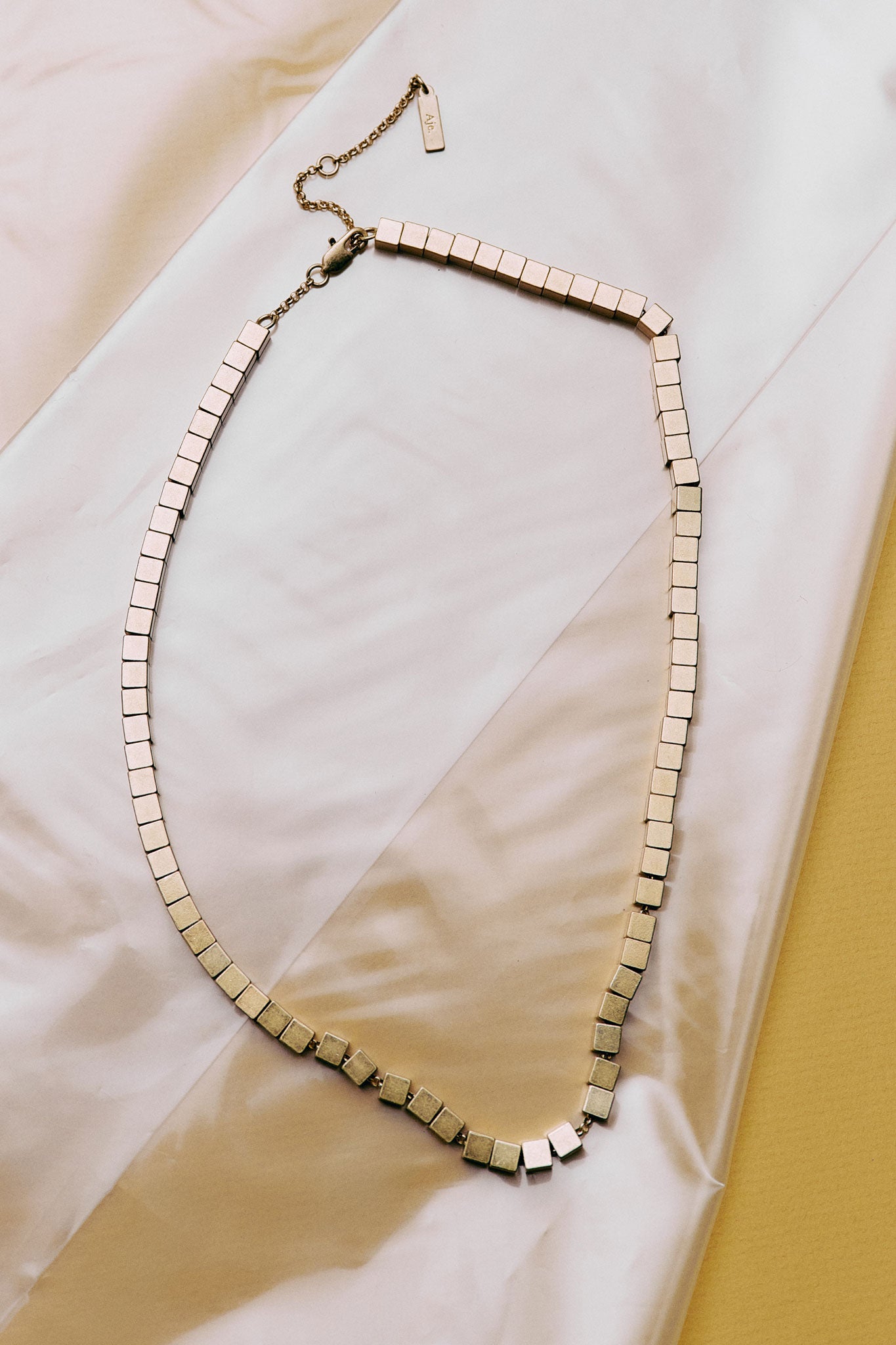 25SS9062_BSH-GLD_5_1754523620