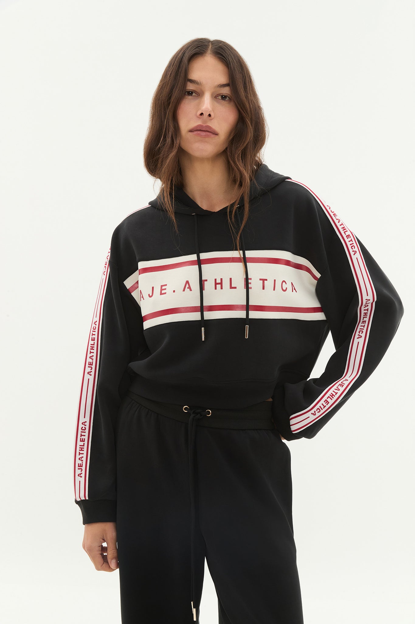 261AA1042_BLK_4_1750223120