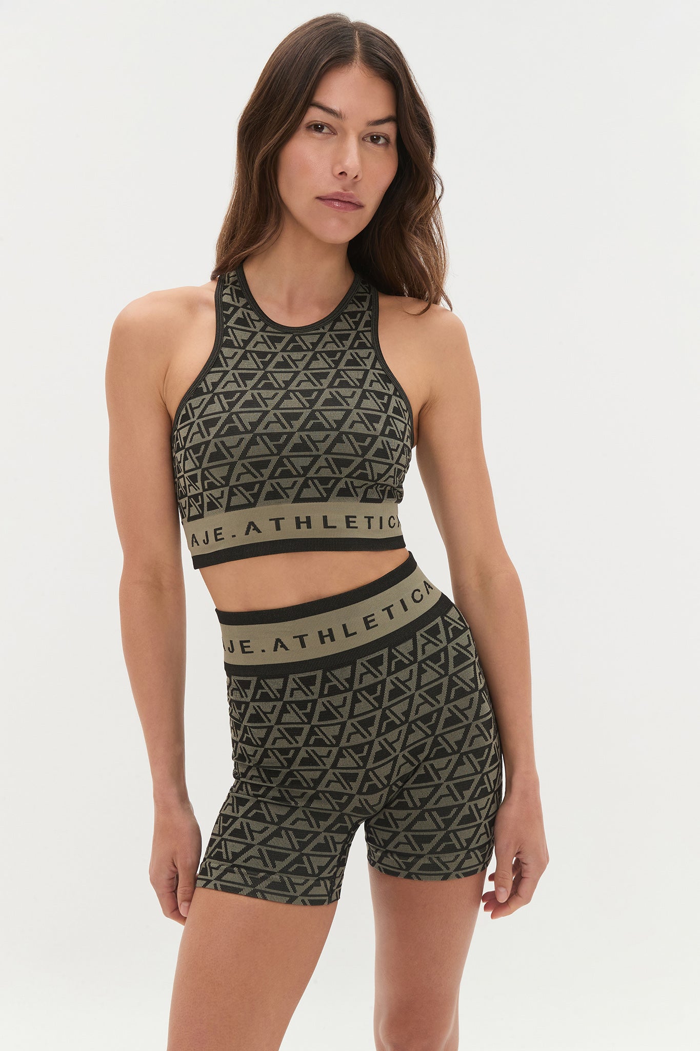 261AA1043_GEO-KHA_1_1752724471