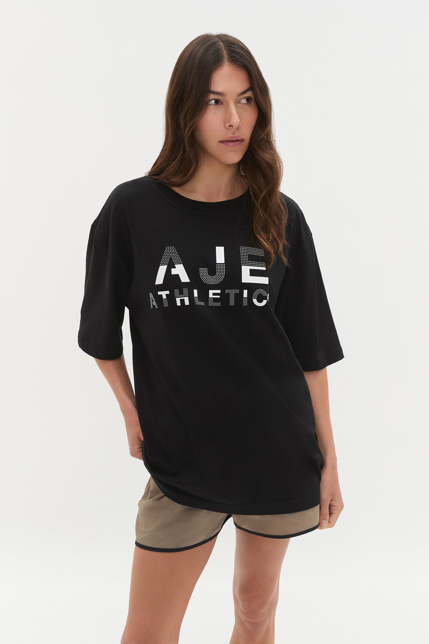 261AA1053_BLK_4_1753081095