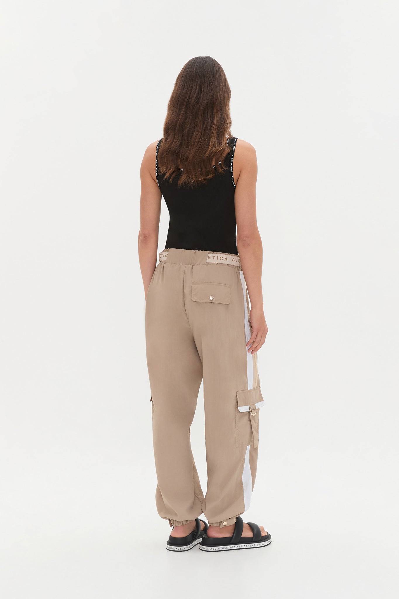 261AA3029_DNE_8_1752727977