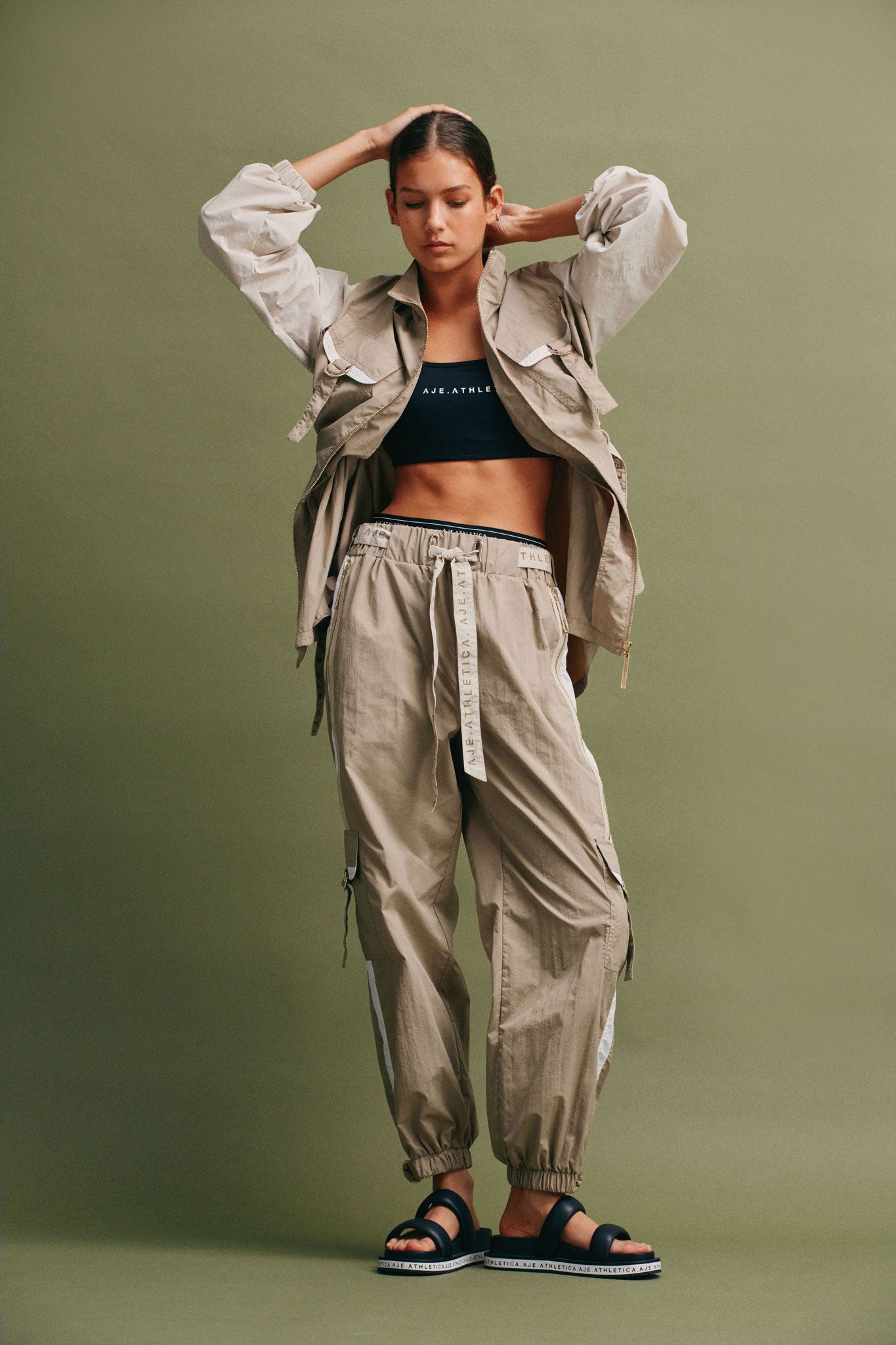 261AA3029_DNE_9_1752212061