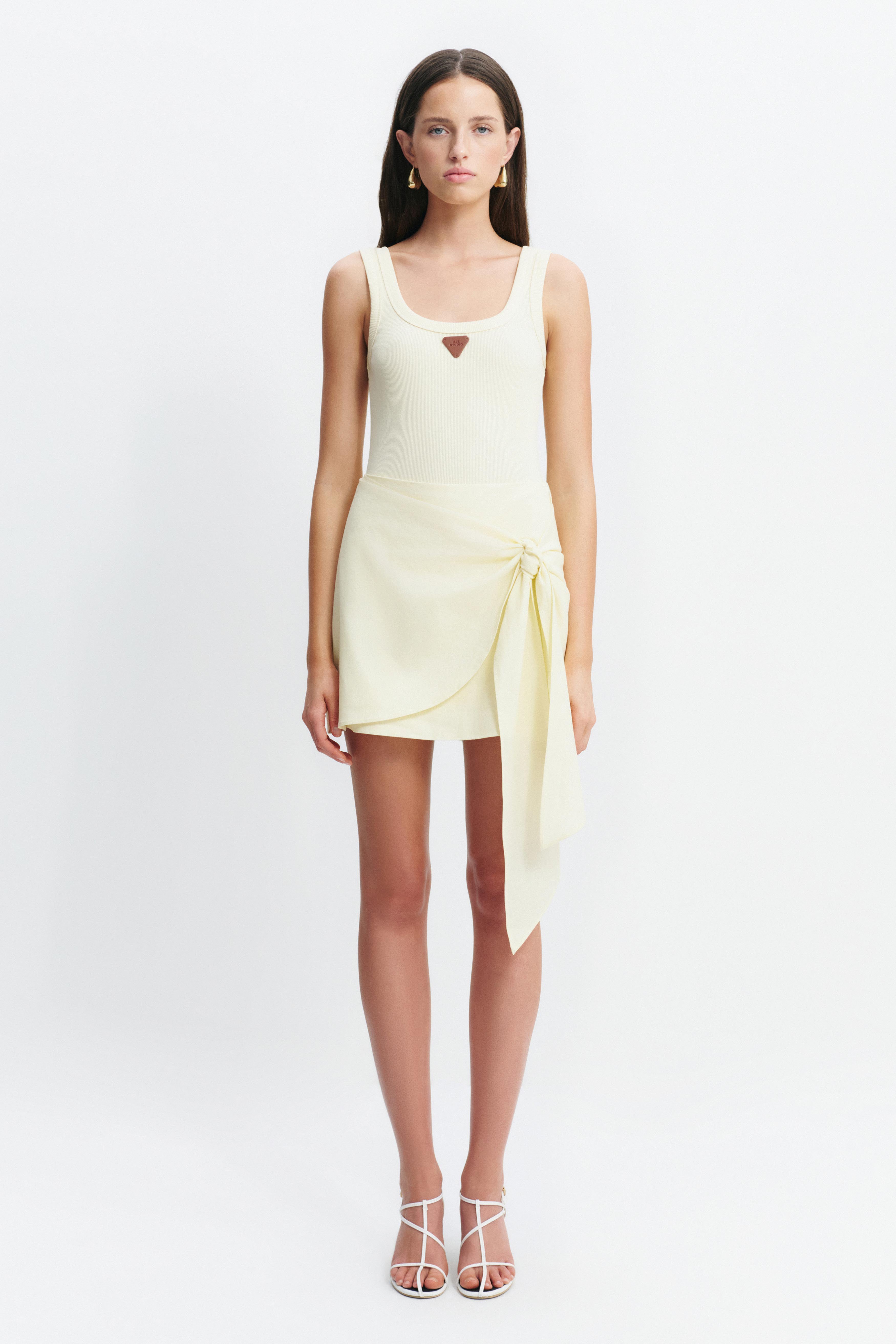 Cowrie Scoop Tank