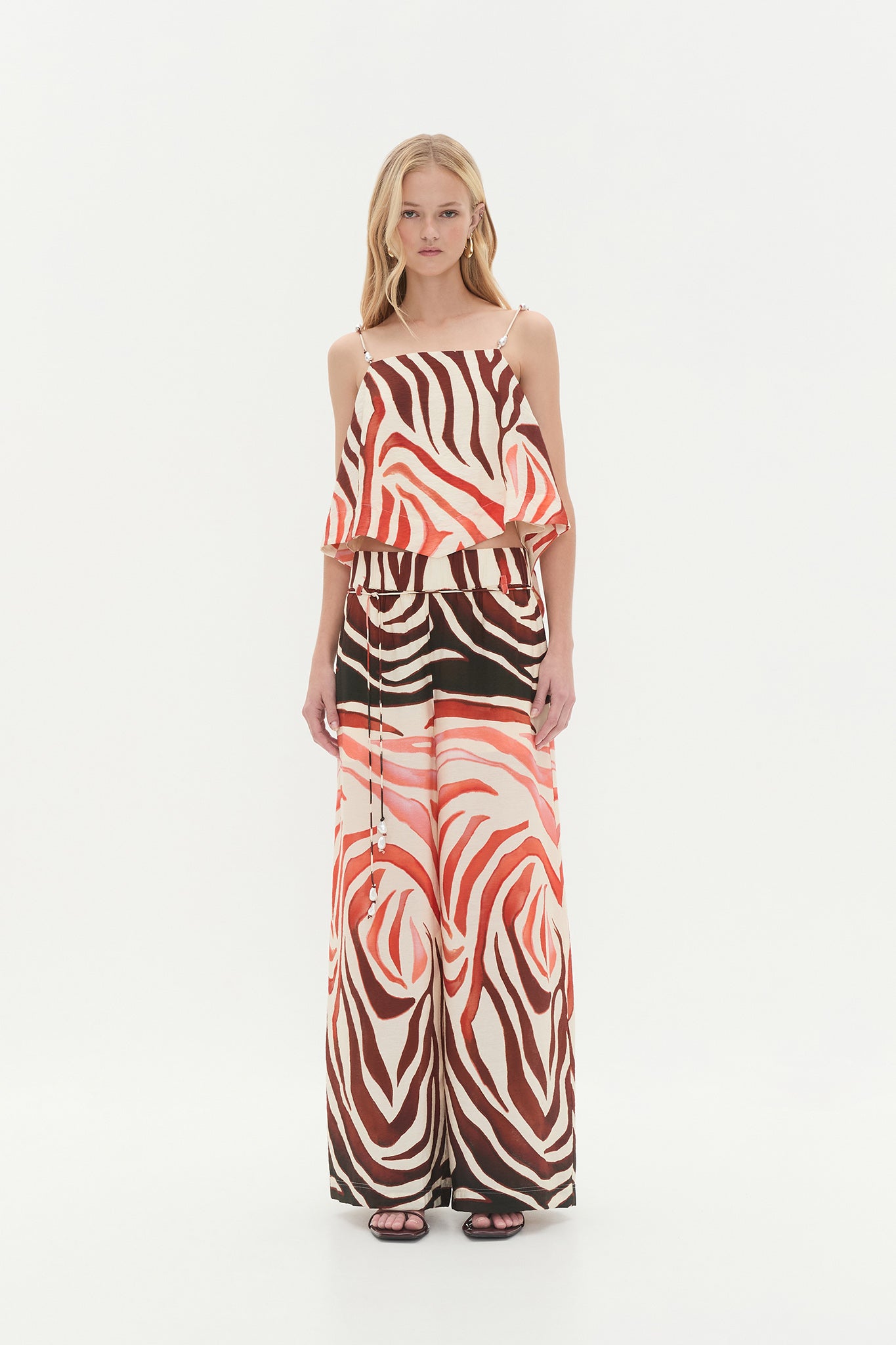 261AS3013_OM-ZEB_3_1753142852