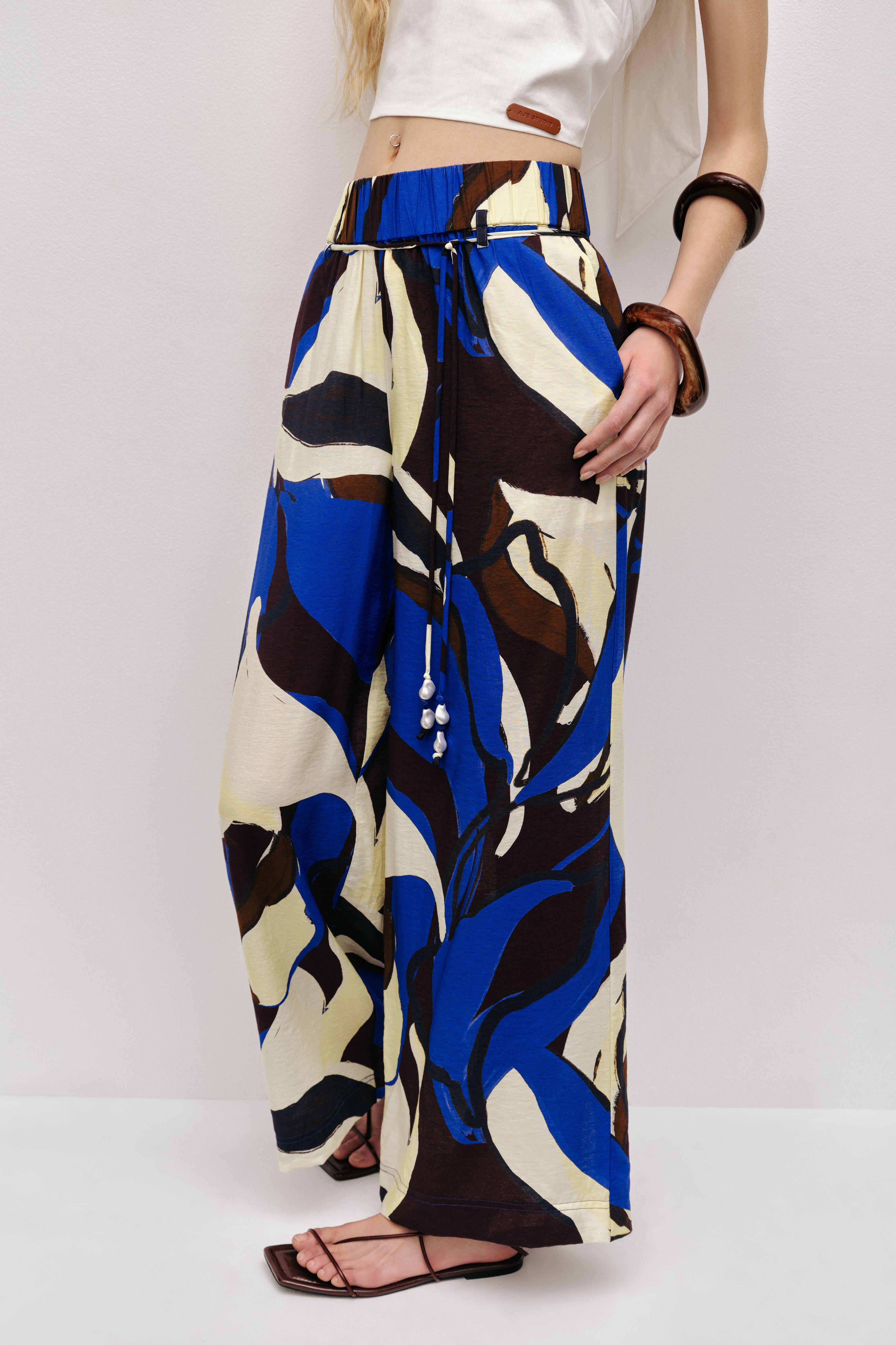 261AS3020_MYSTC-TD_3_1756902329