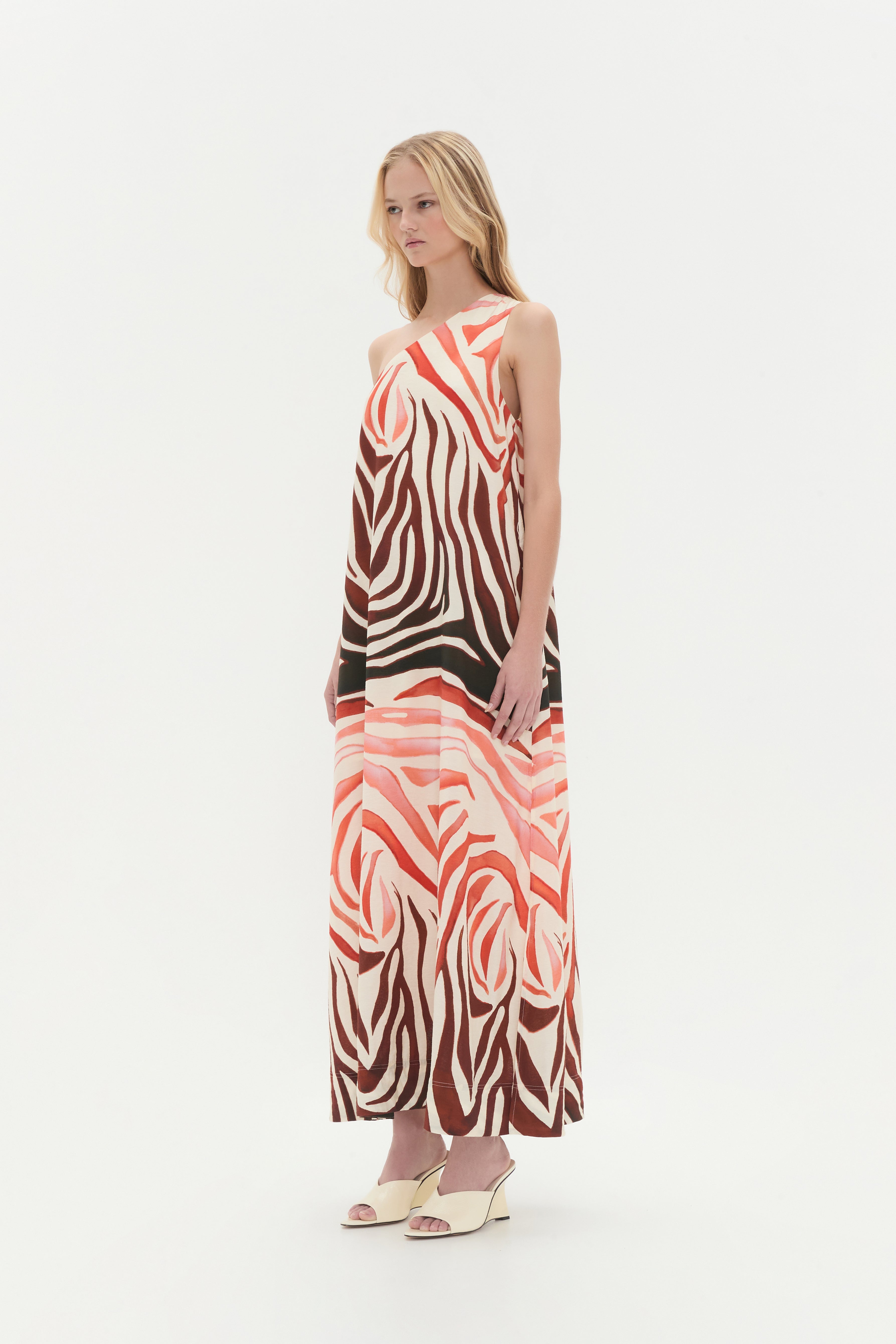 261AS5055_OM-ZEB_6_1753143485