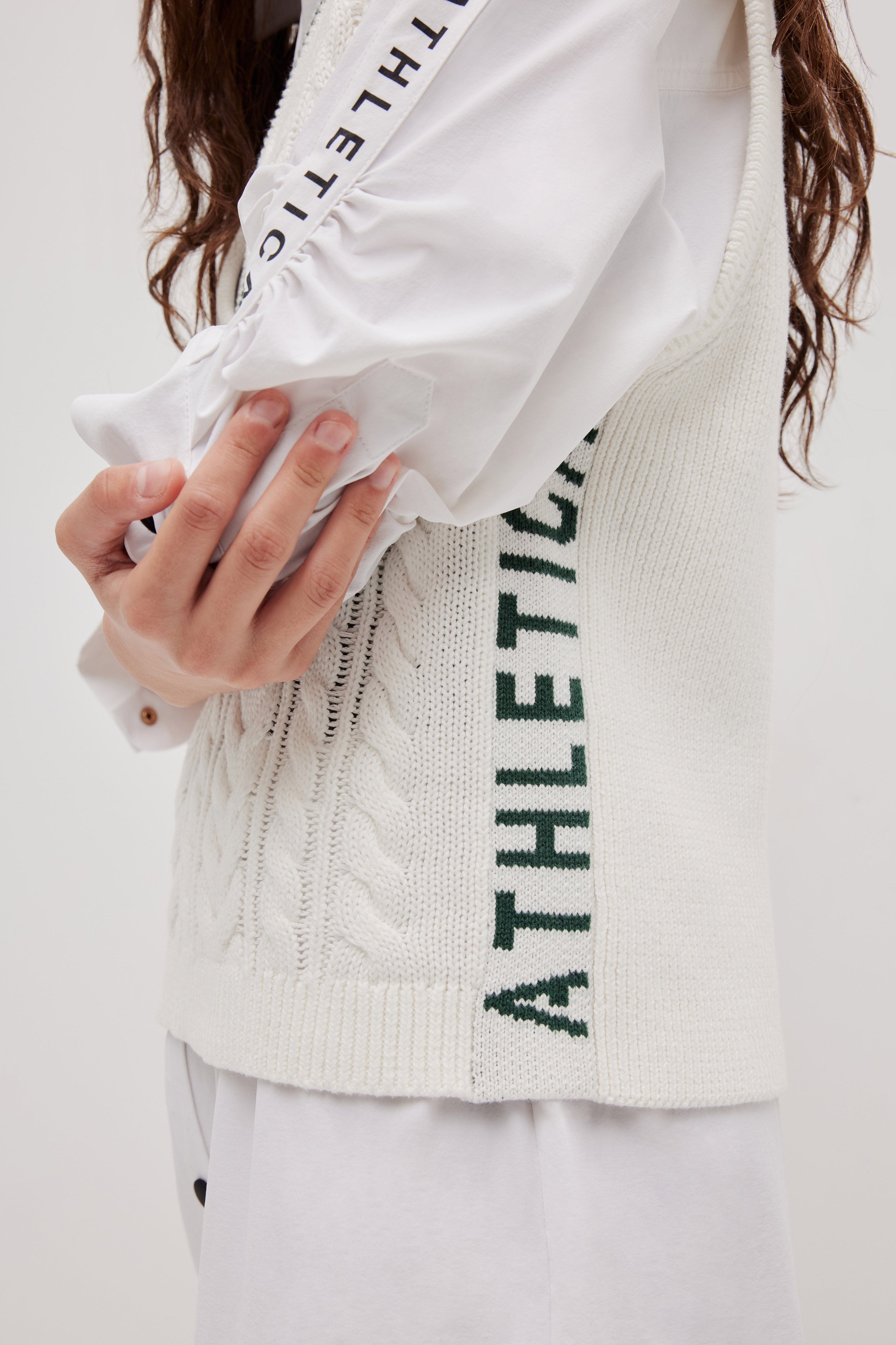 262AA1017_WHT_4_1762209274