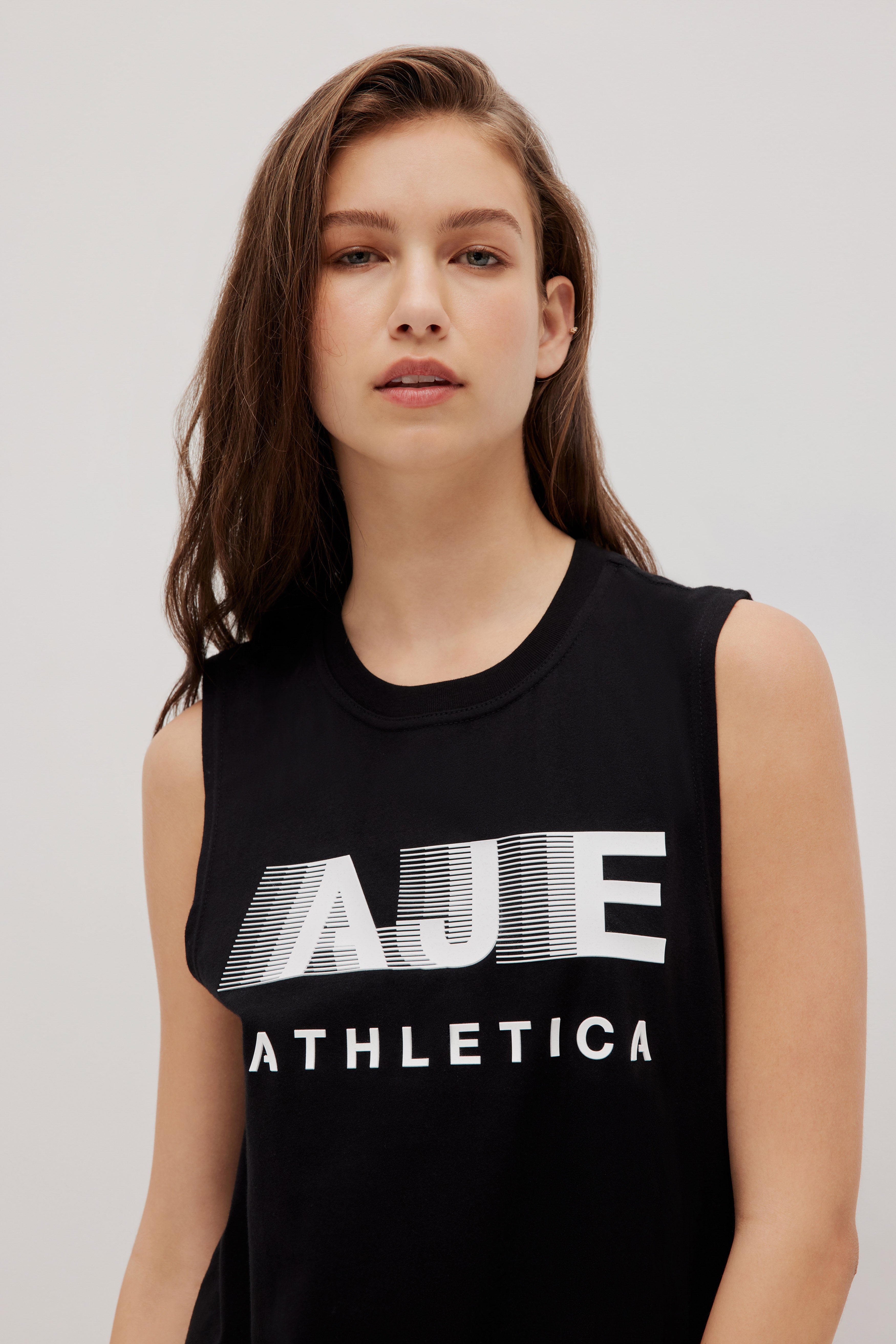 262AA1025_BLK_4_1762209588