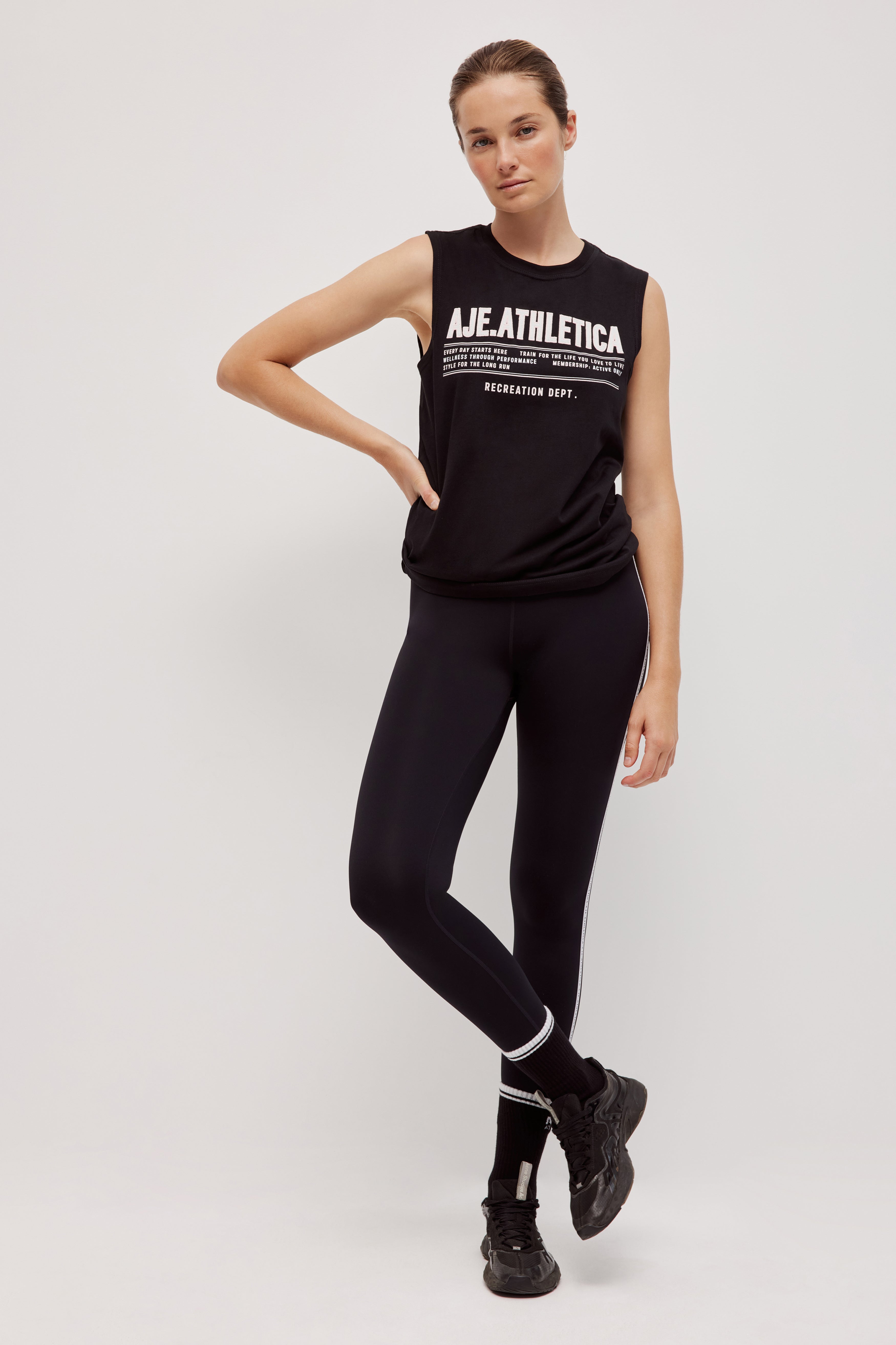 Motivation Logo Tank