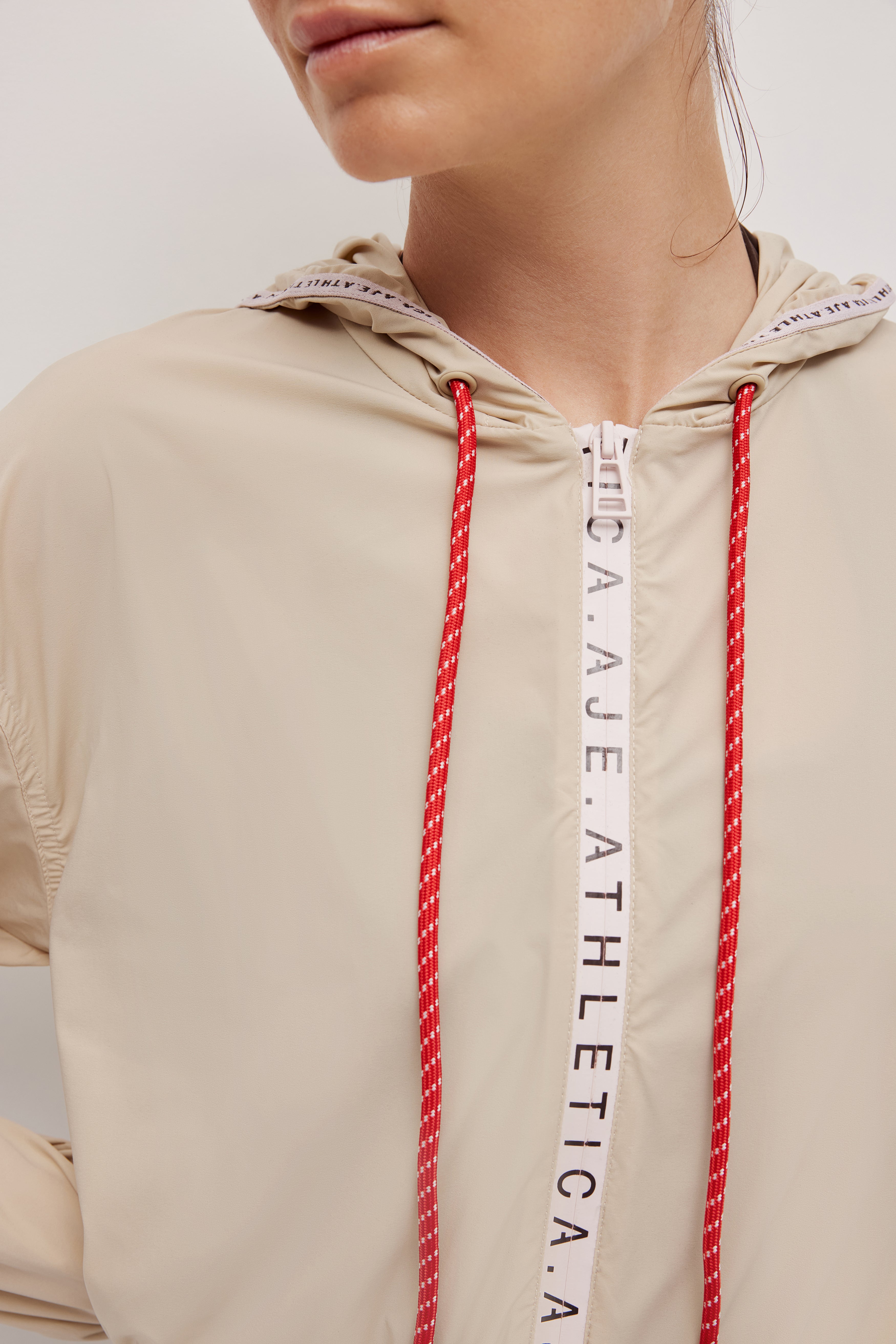 262AA2000_SAND-STRK_4_1760059875