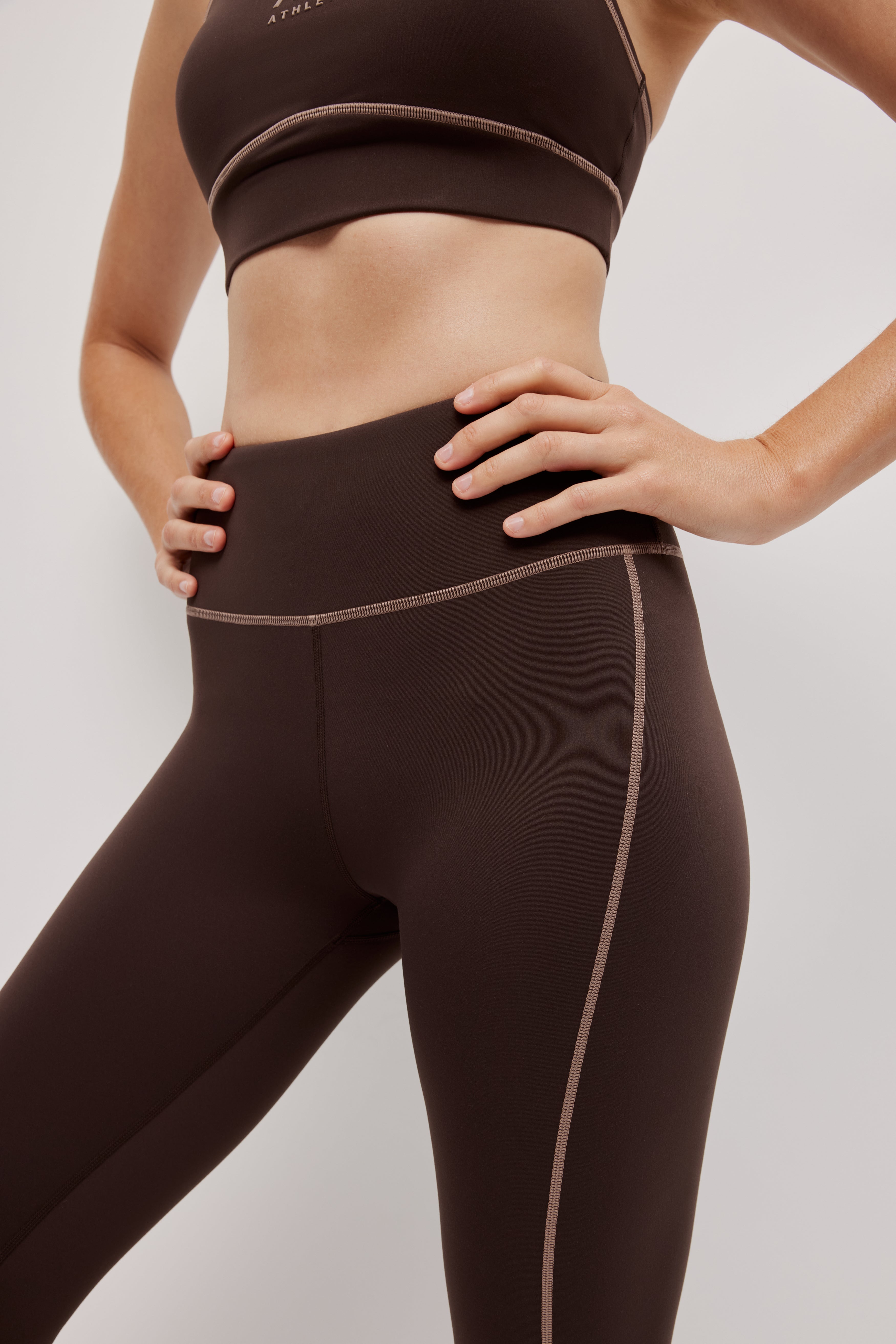 262AA3007_CHOC_4_1759904717