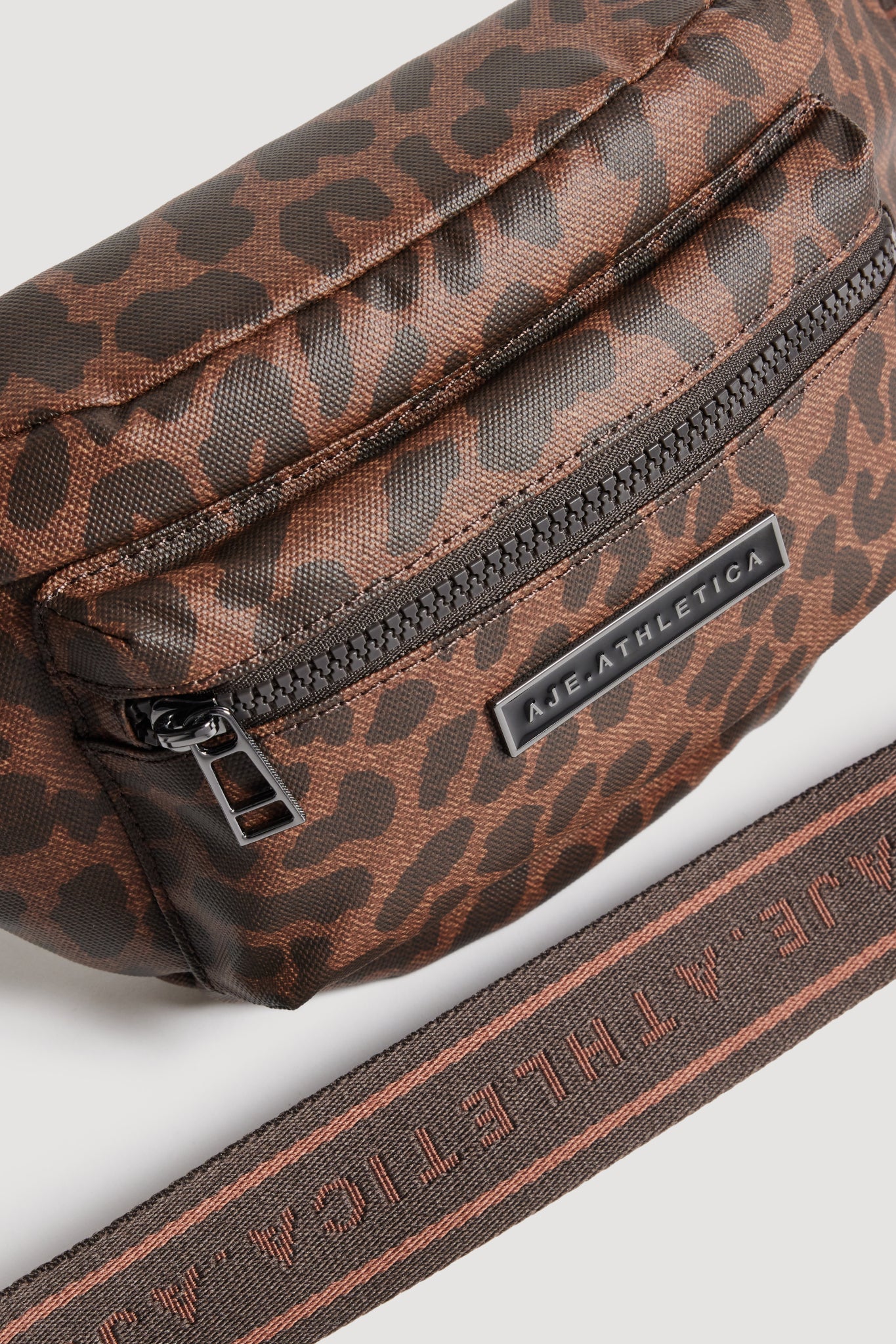 262AA6278_LPRD_3_1759730599