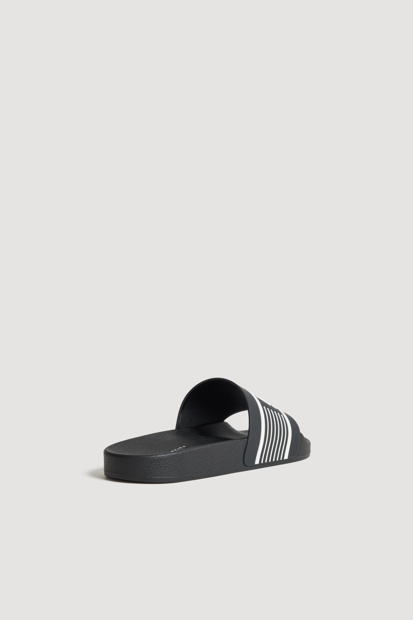 262AA7283_BLK-WHT_3_1759731169