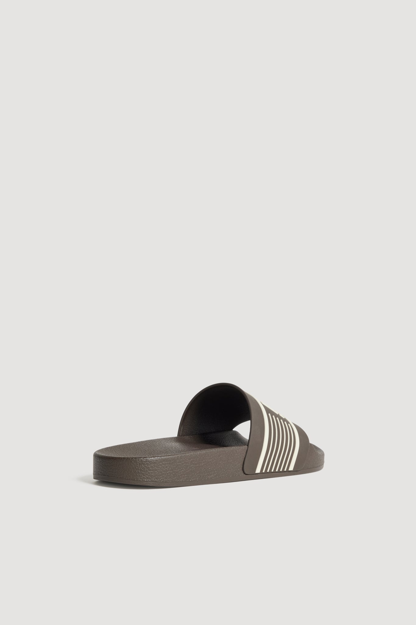 262AA7283_CHOC-BTR_3_1759731273