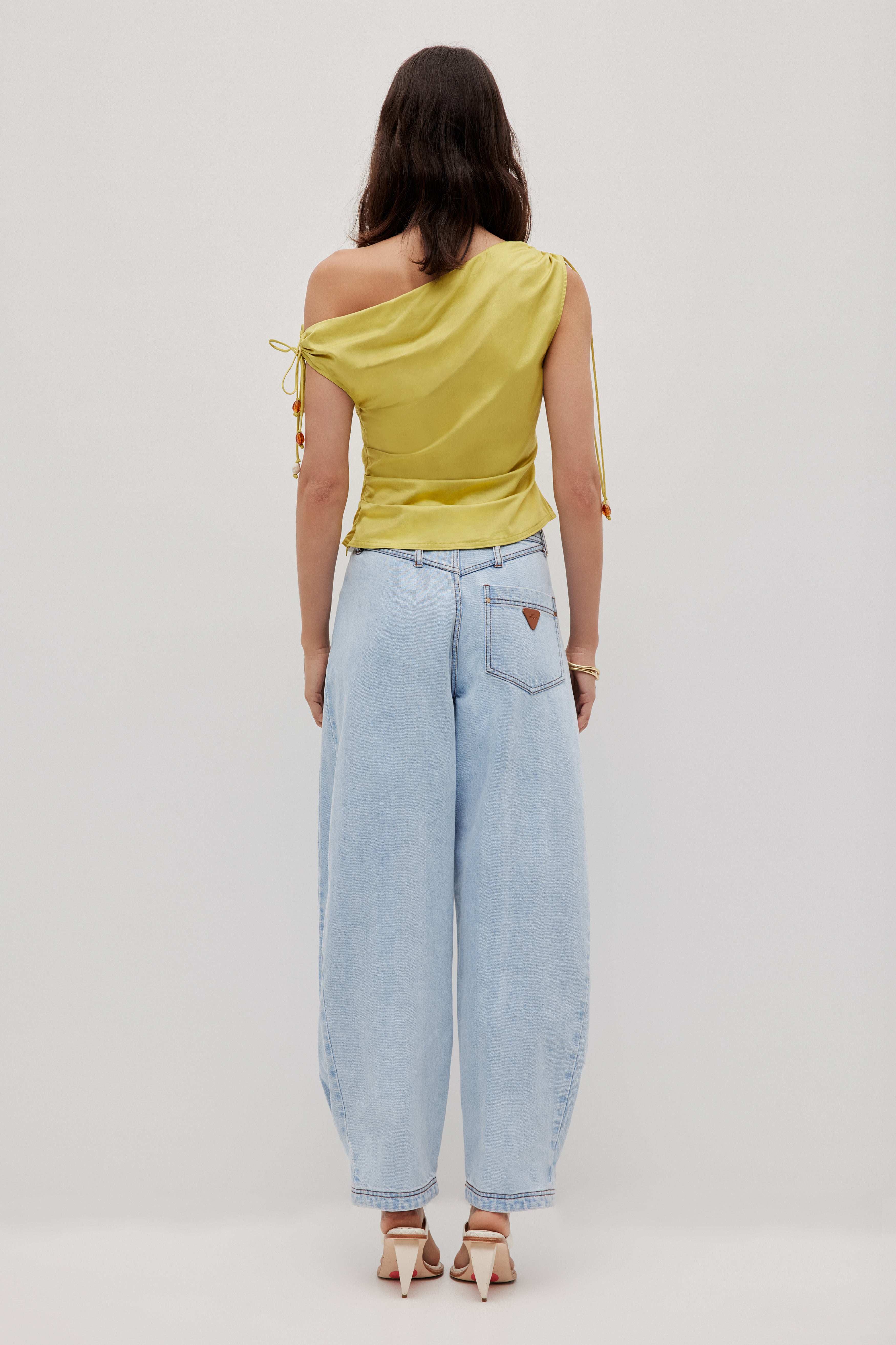 262AS1040_CHARSE_5_1761521381