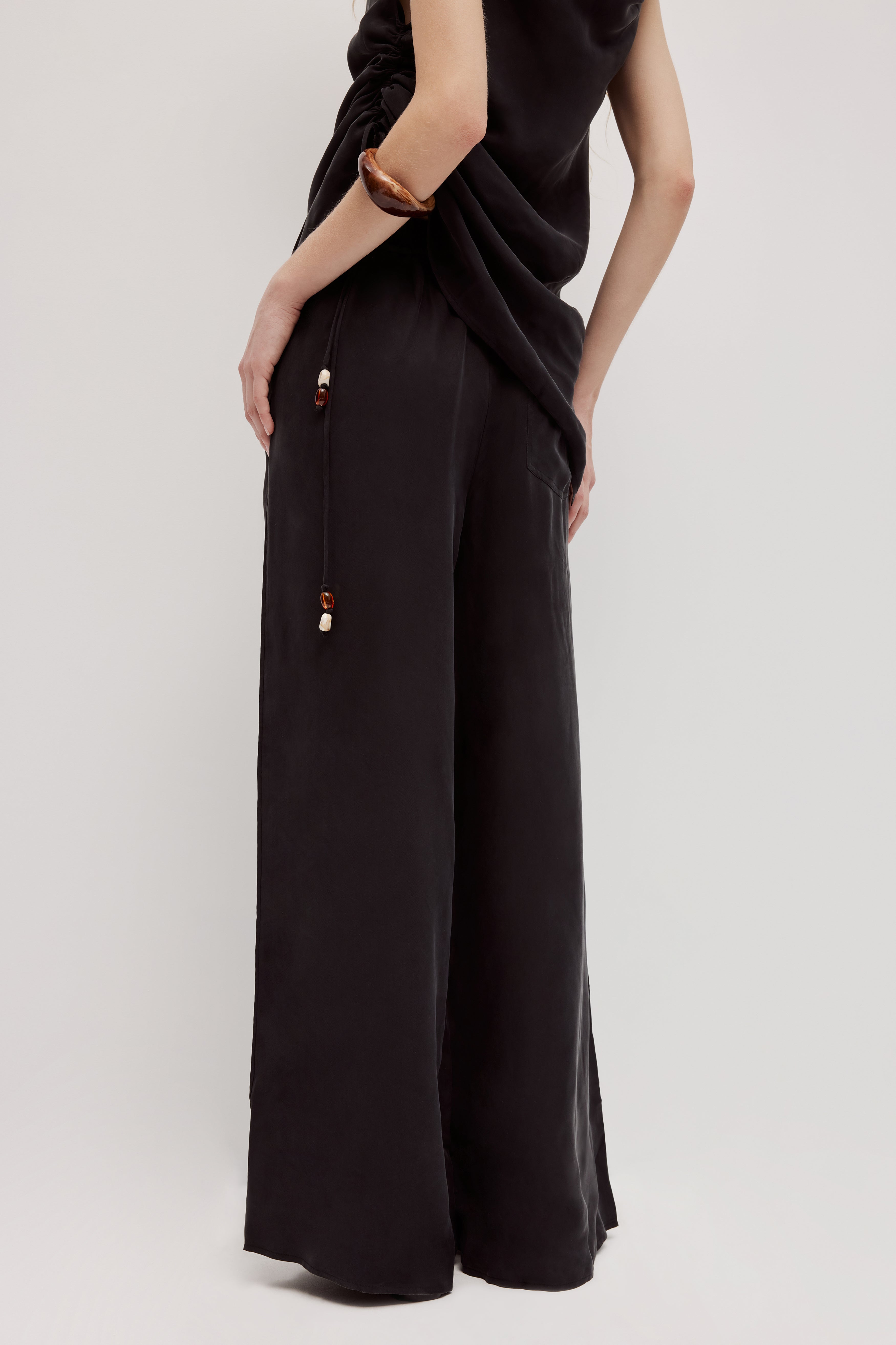 262AS3010_BLK_5_1759280035