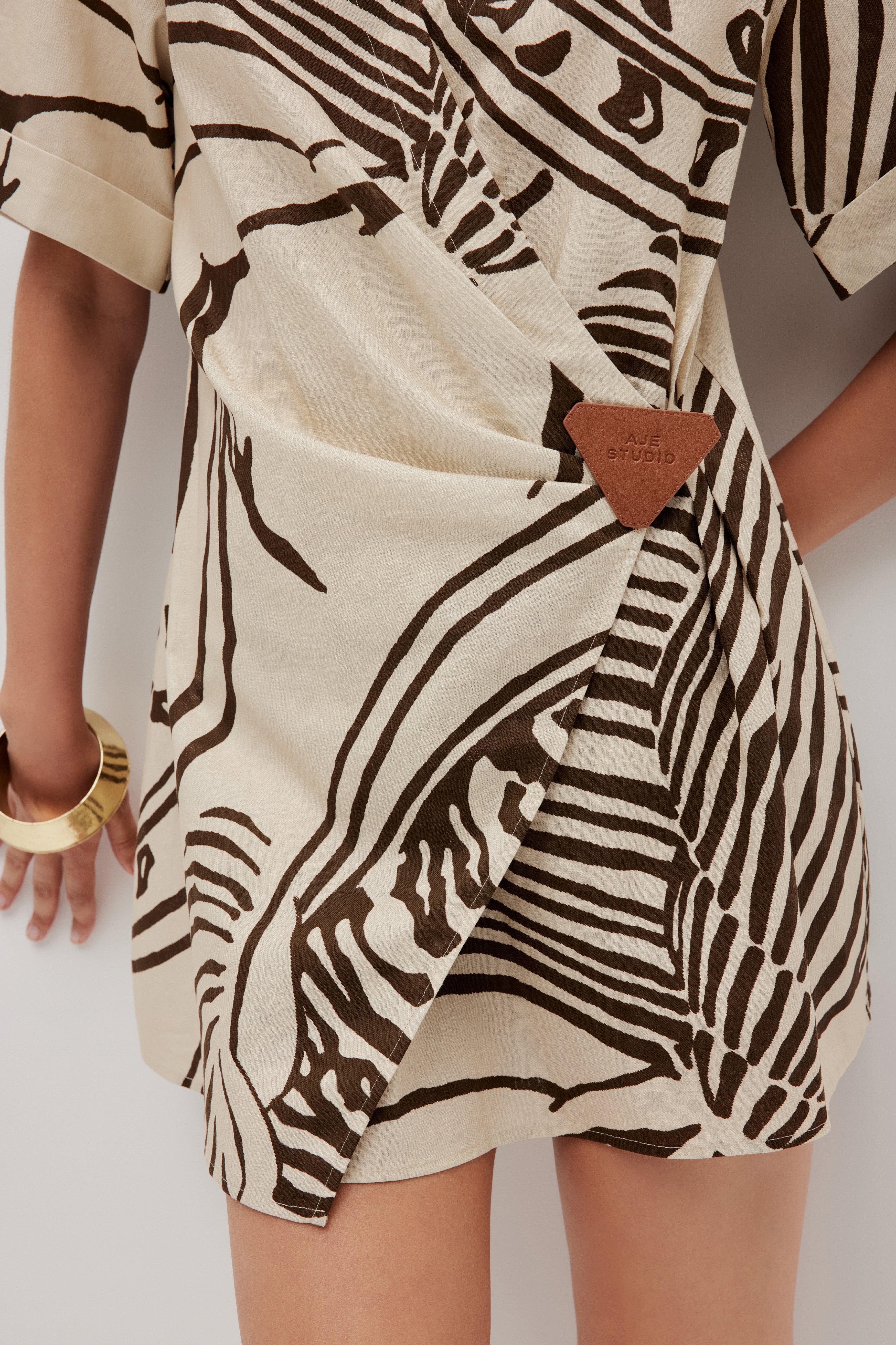 262AS5011_ISLA-NTRL_7_1761520979