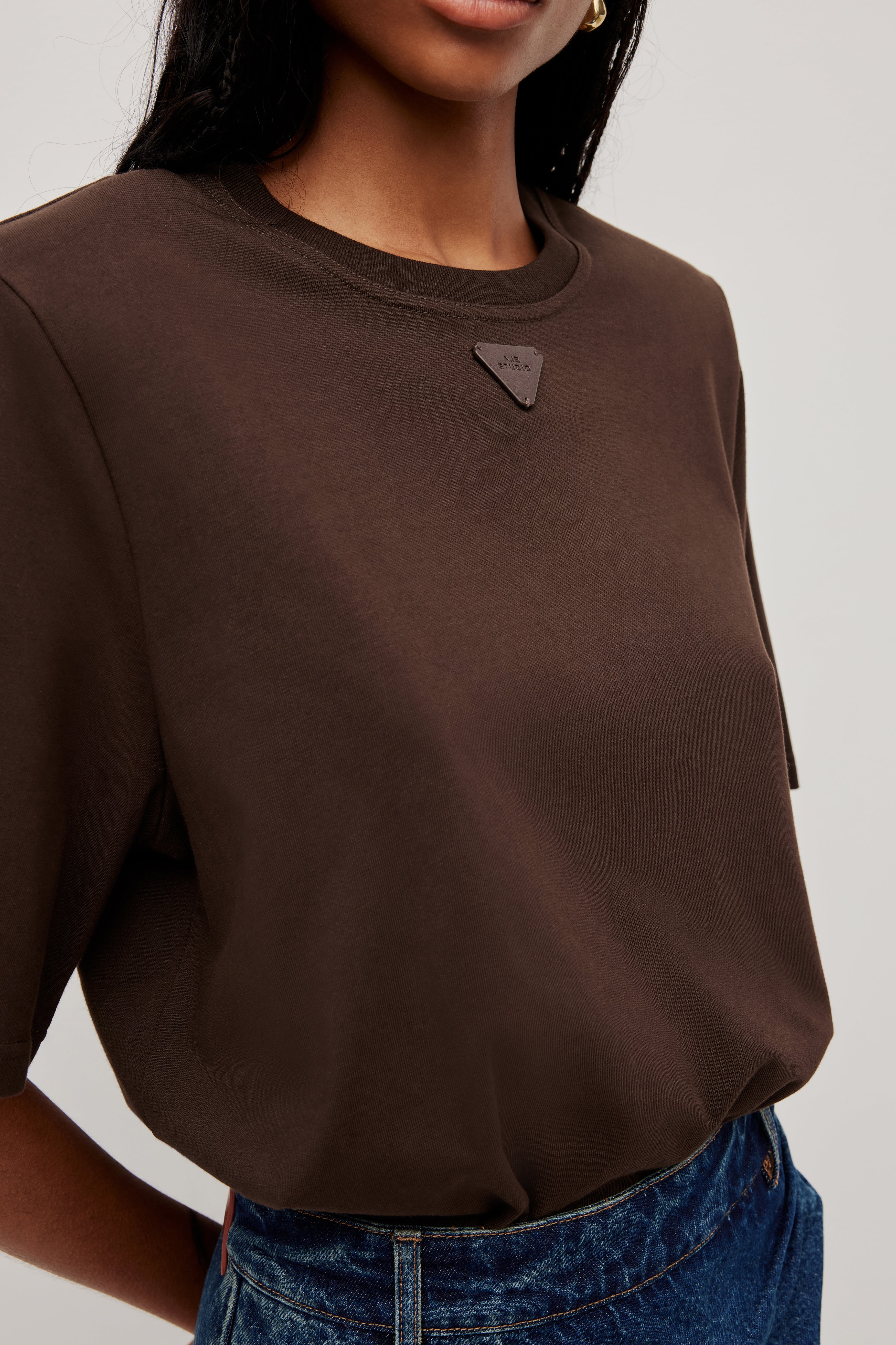 Neroli Oversized Tee | Chocolate | Aje Studio – Aje International