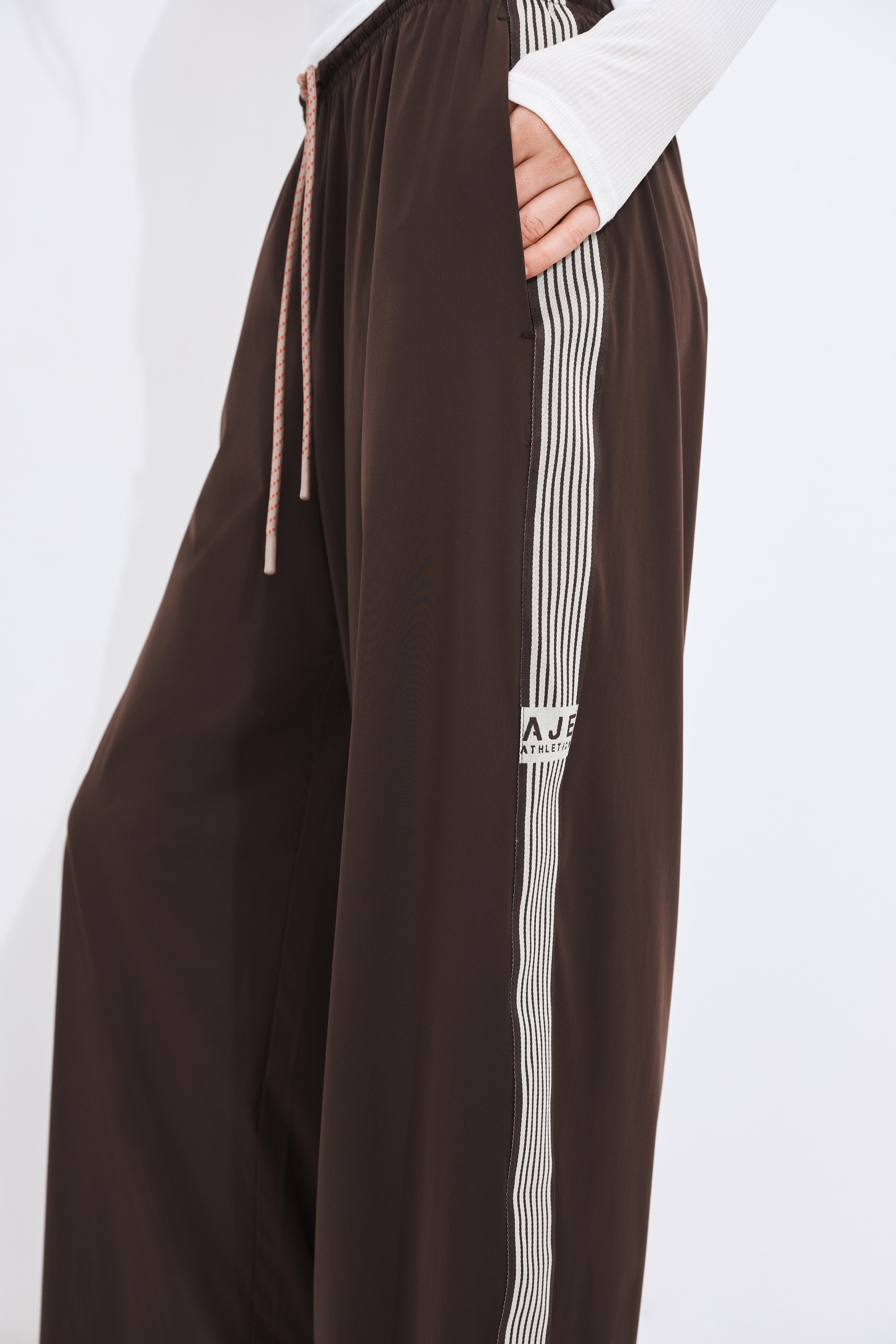 Double Waistband Logo Pant 513