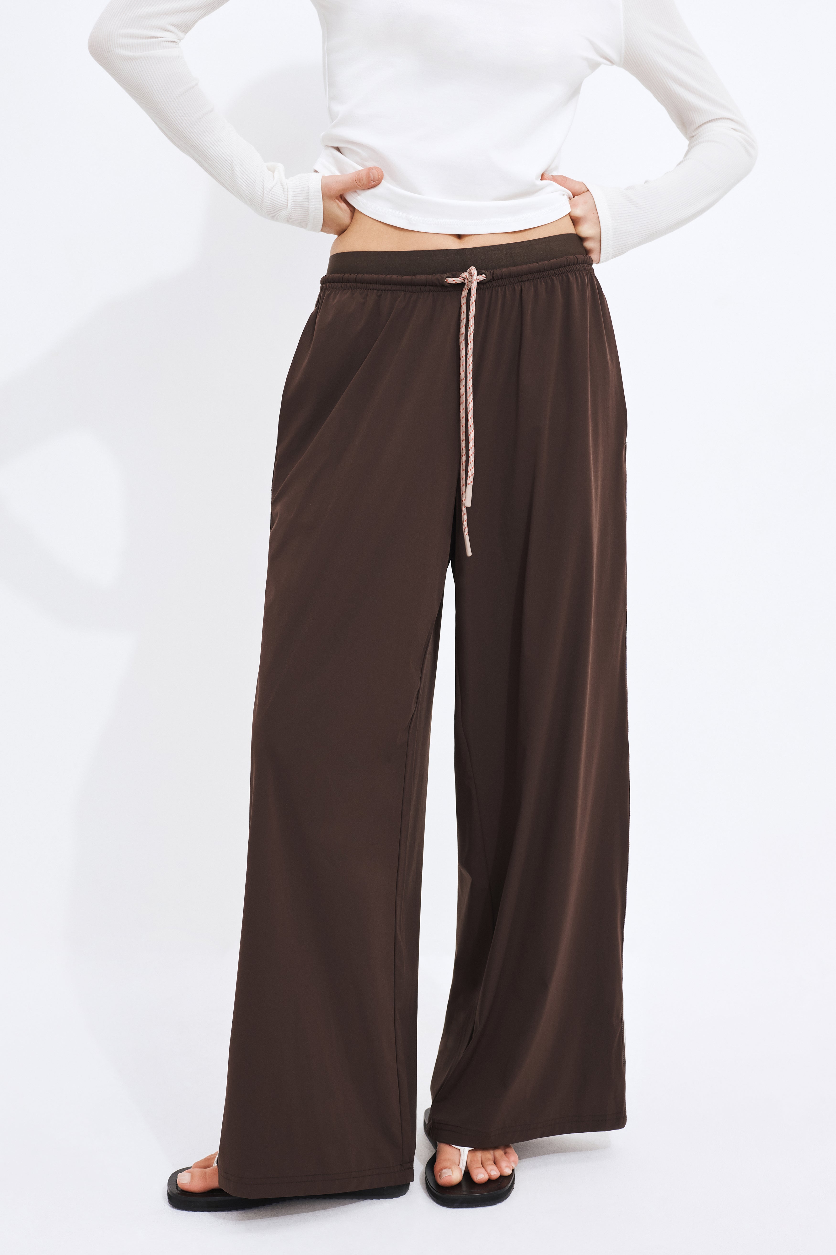Double Waistband Logo Pant 513