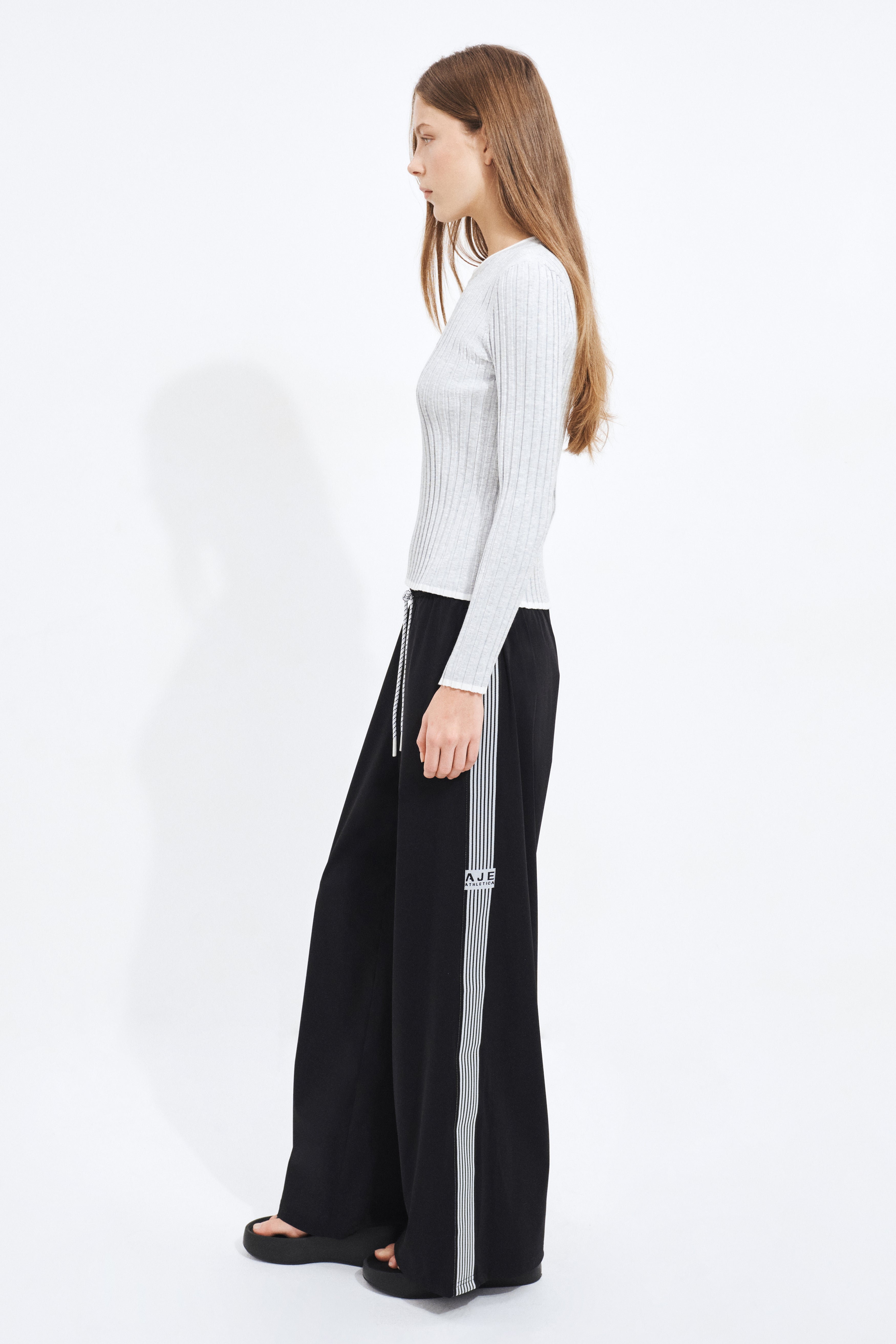 Double Waistband Logo Pant 513