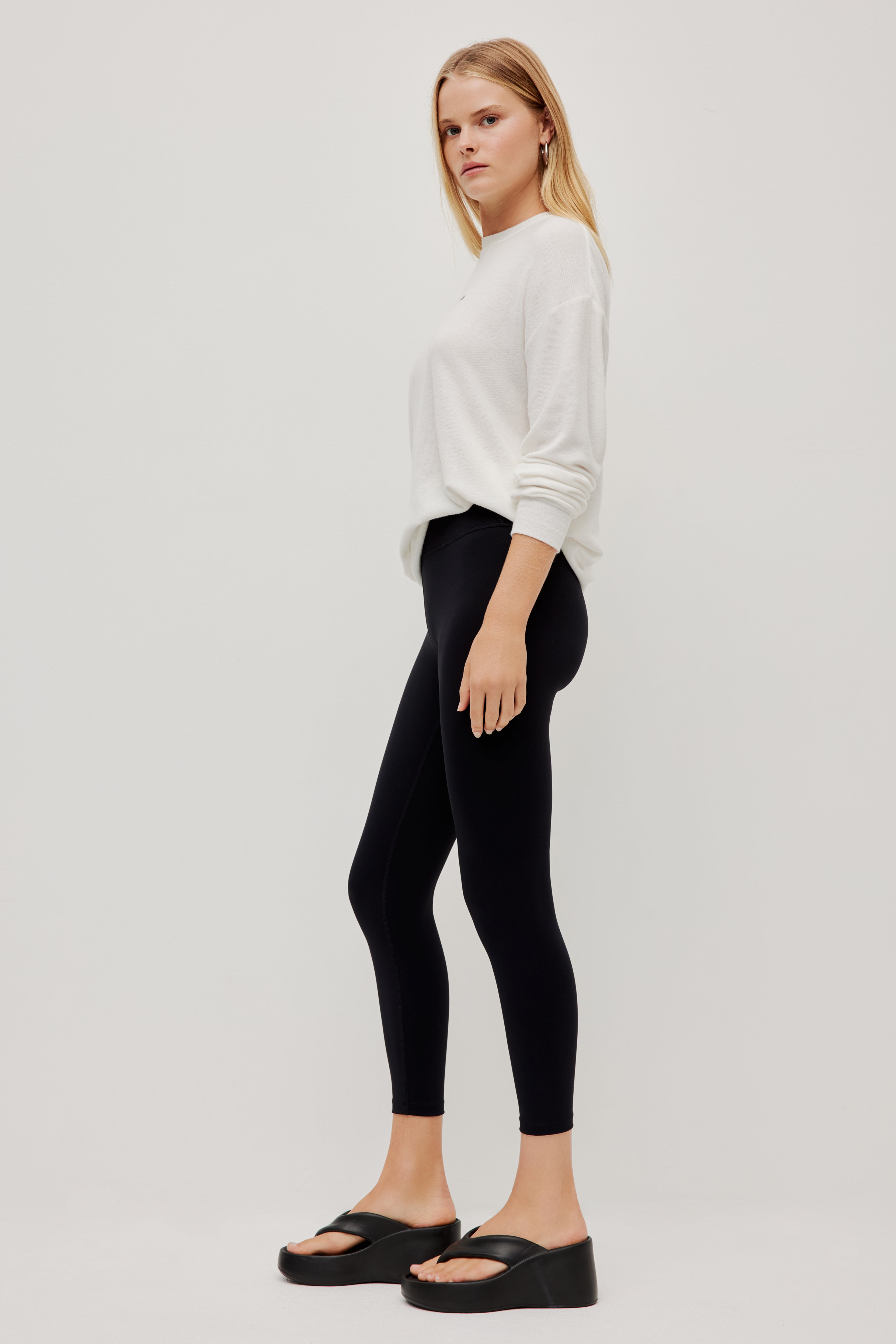 264AA1019_IVORY_5_1774408403