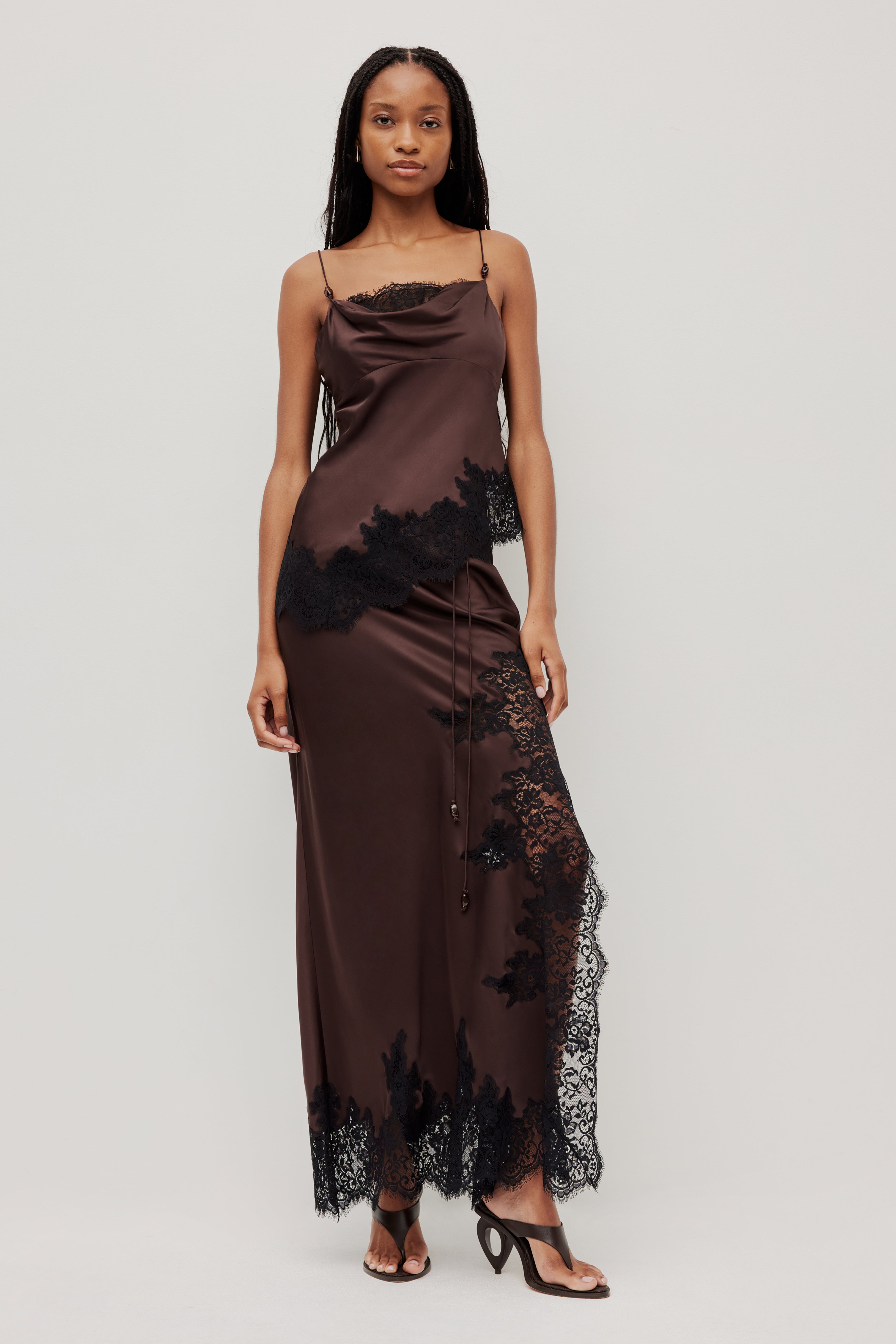264AS4000_CHOC-BLK_1_1772409285