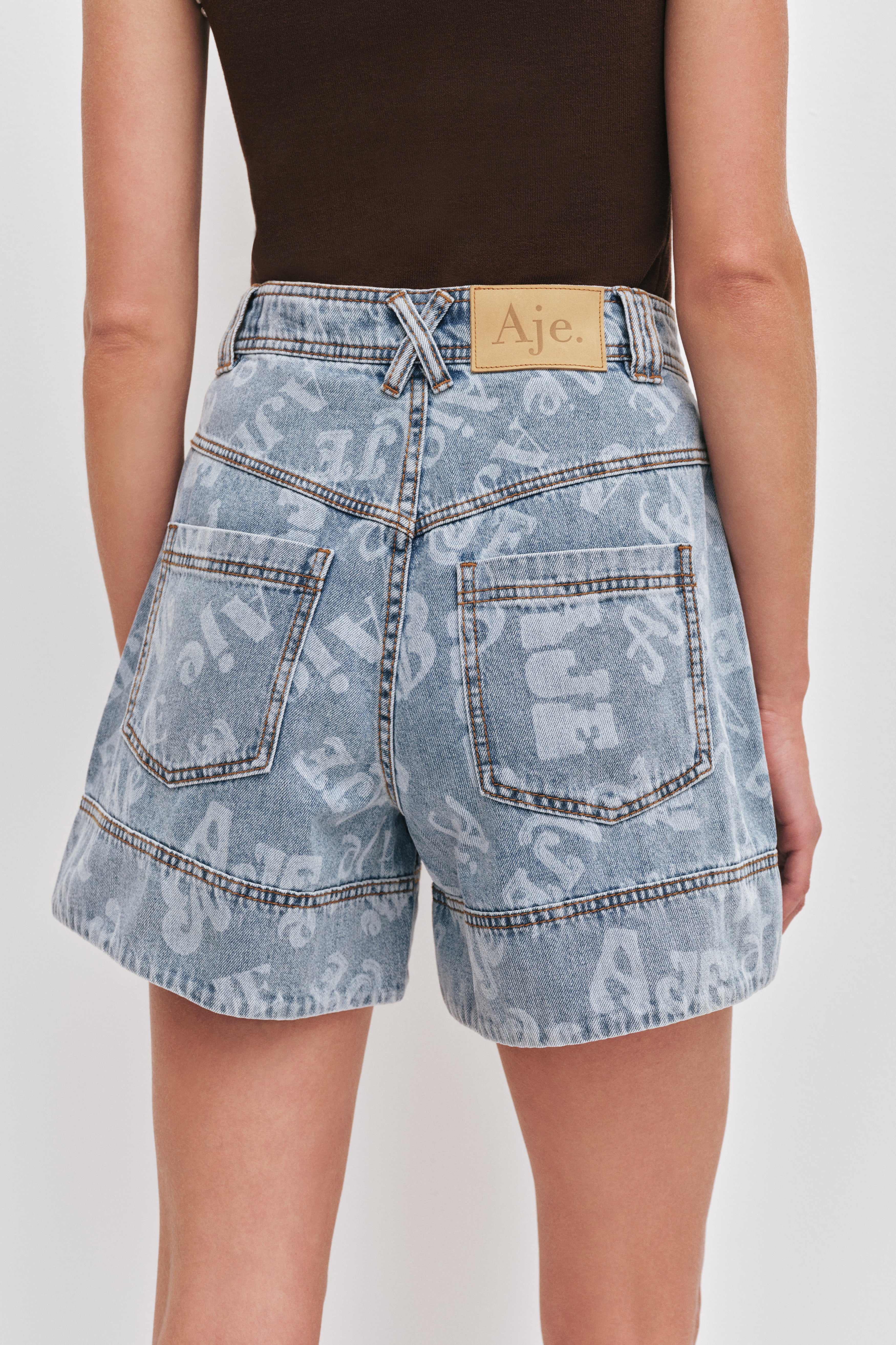 26CR3037_LOGO-WASH_5_1765320871