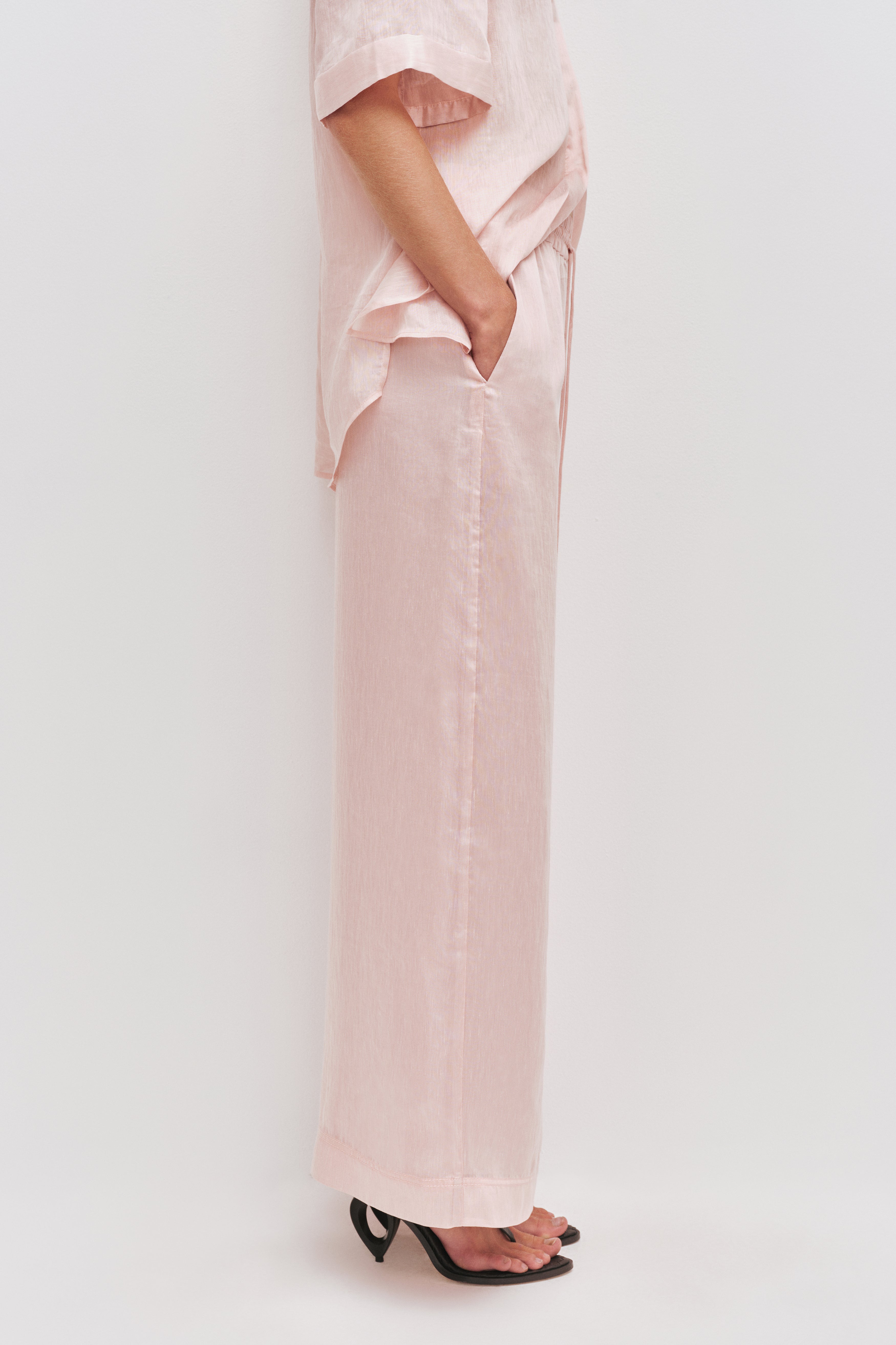 26CR3041_TA-BL_5_1765320999