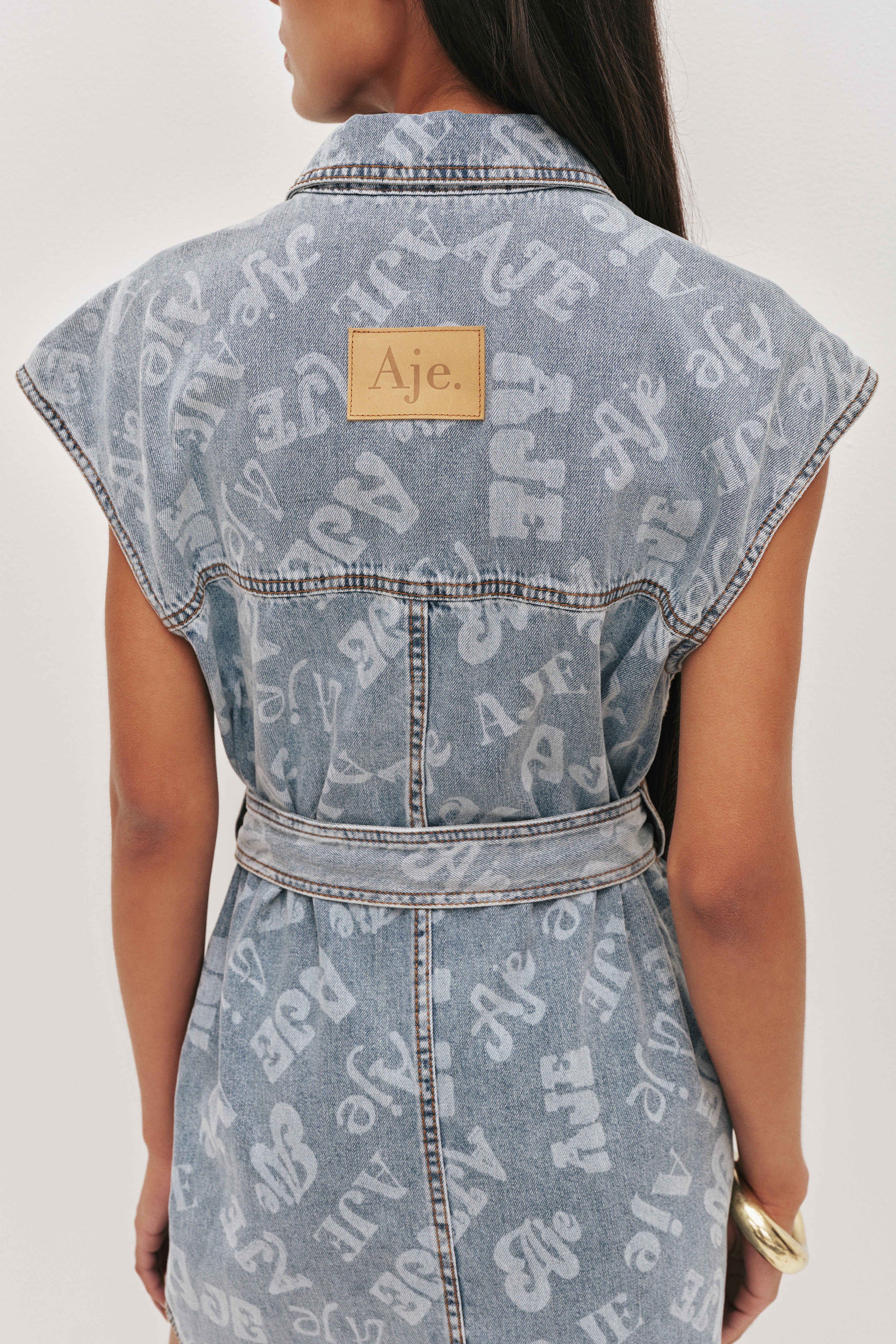 26CR5297_LOGO-WASH_7_1765317964