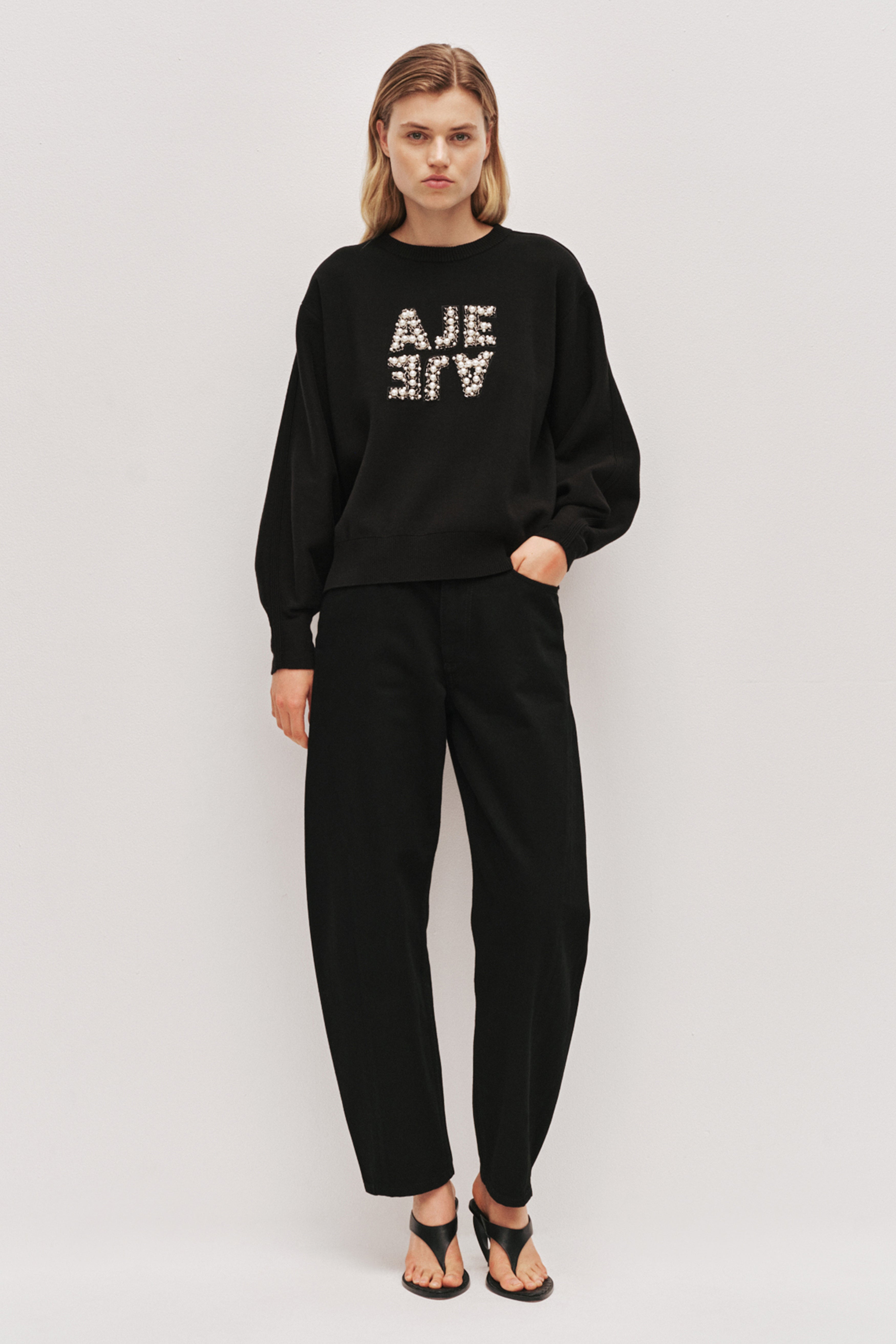 26PF1543_BLK-IVRY_1_1776645685